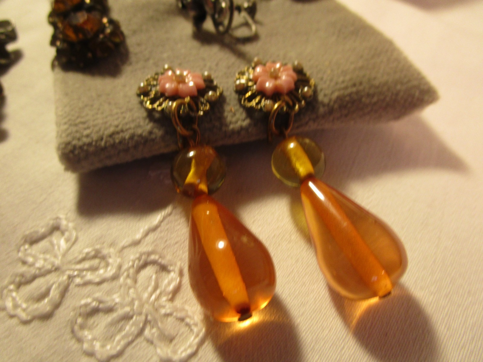 ANT. 16 PR. SCREWBACK EARRINGS 6 STERLING + JEWELRY BOX