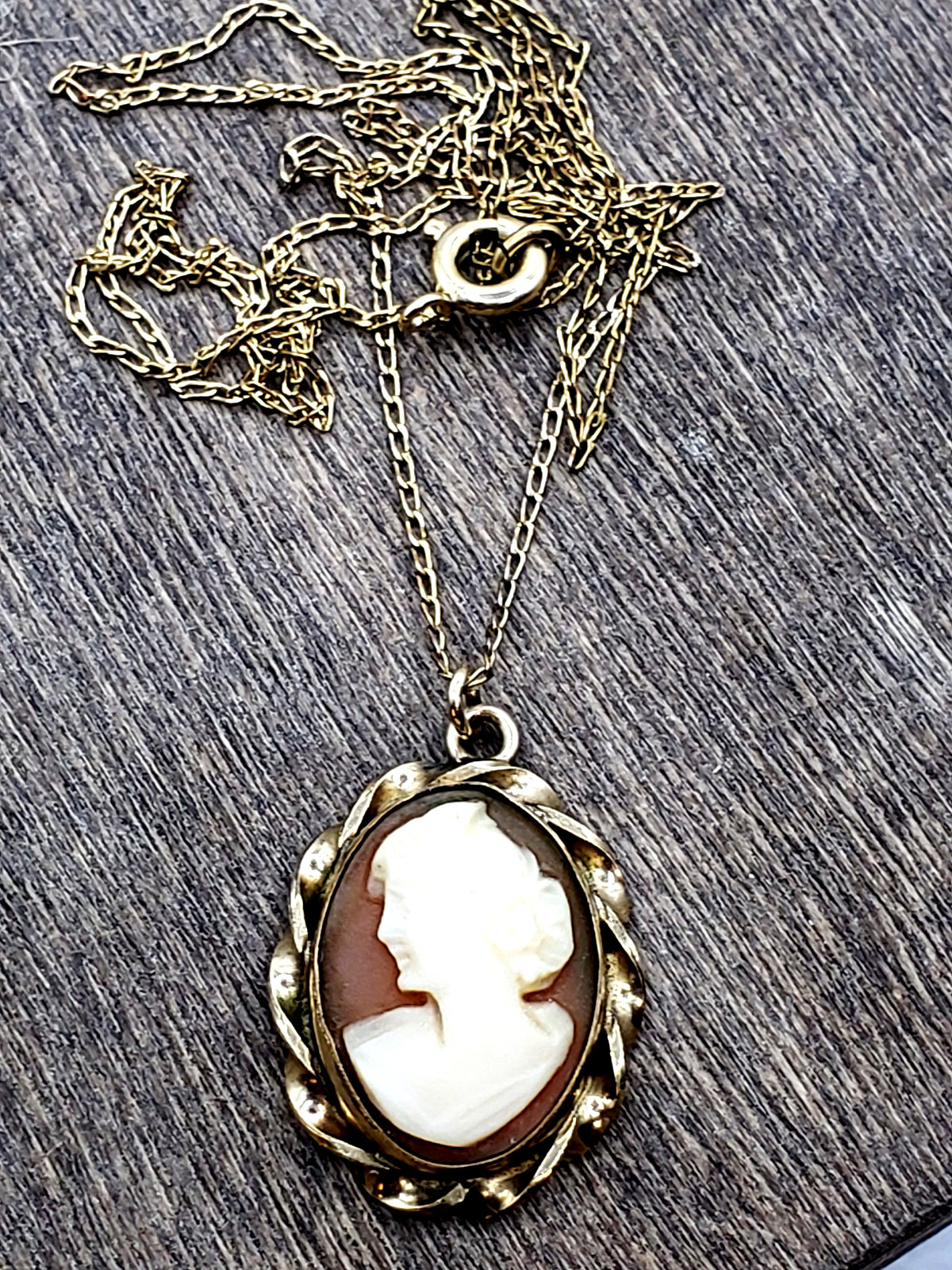 Vintage A & Z Hand Carved Cameo 12K gold plated necklace 18″
