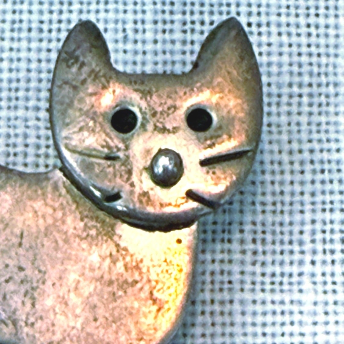Mexican Sterling Silver Cat Brooch – A & J H MEX 925 – 4.74g – Vintage