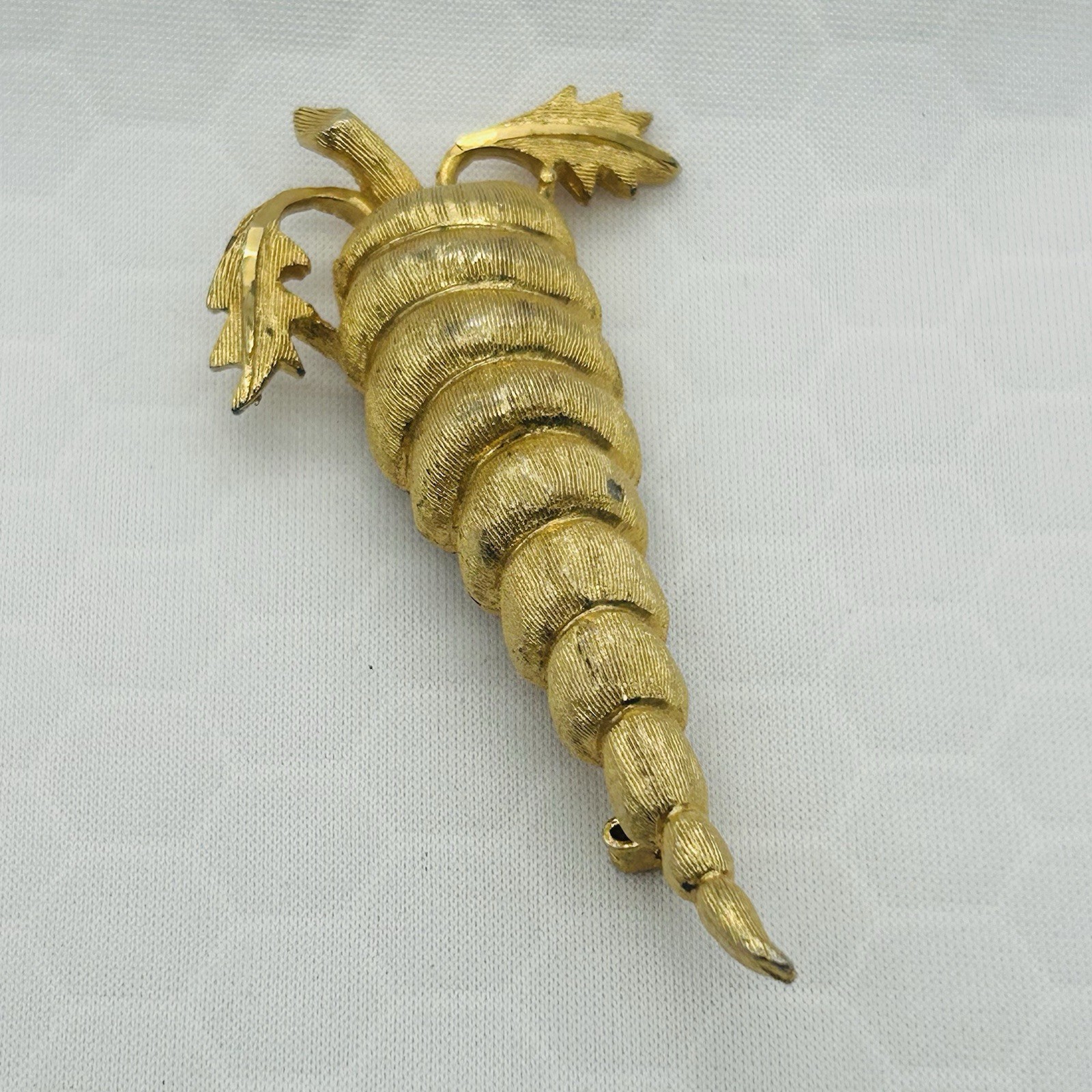 Carrot Brooch Signed BSK 2.5” Vtg Brushed Gold Tone Vegetable Farm Rabbit