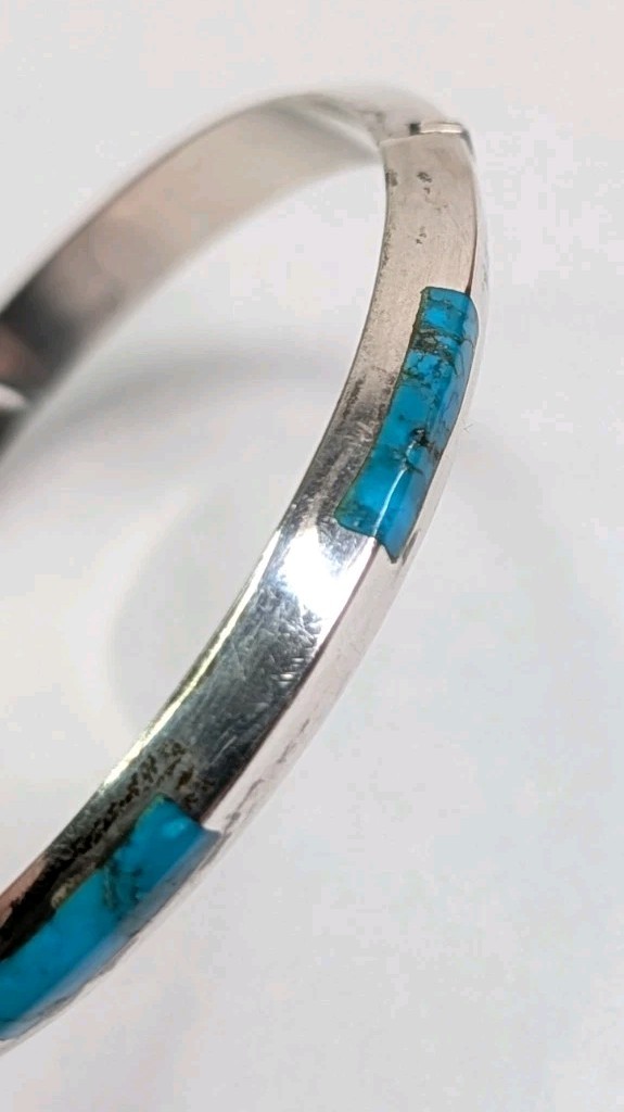 Vintage Turquoise Inlay Bangle Domed Sterling Silver Hinged Opening Size 7.25