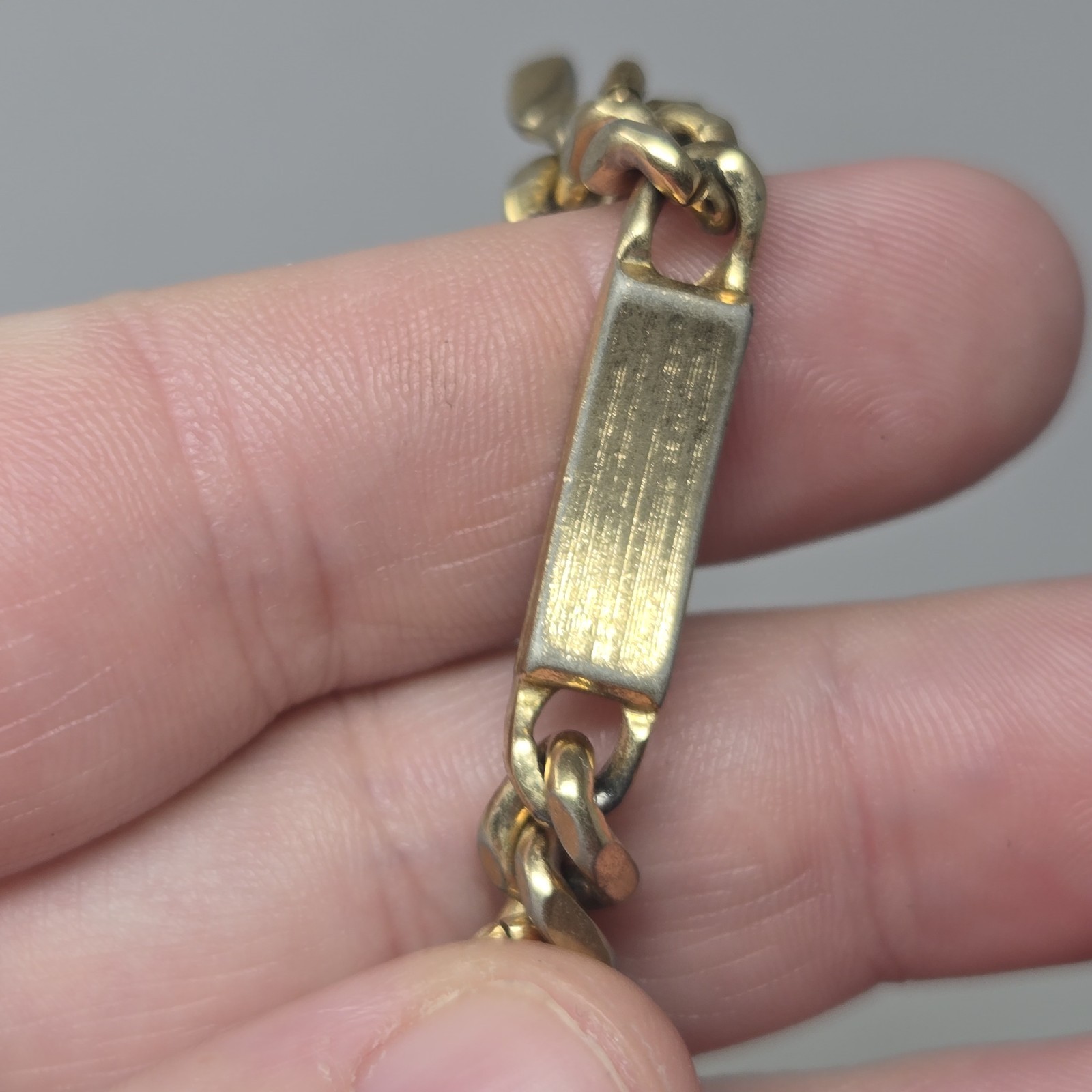 Vintage Avon Men’s Bracelet 1978 Trazarra Gold Tone Burgundy Dark Red Enamel