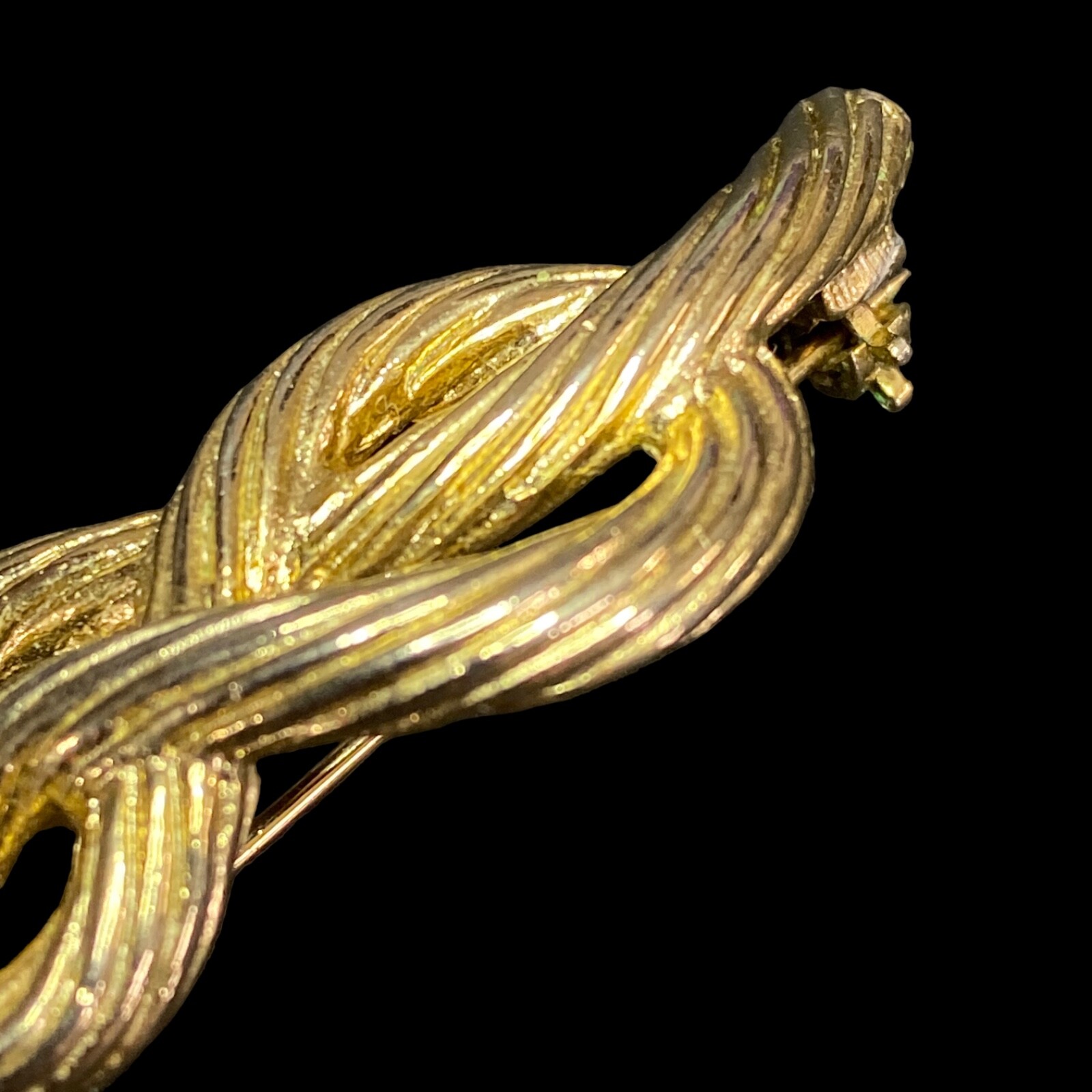 Vintage Brooch GoldTone Rope Twisted Knot Knotted 2.25″ Long
