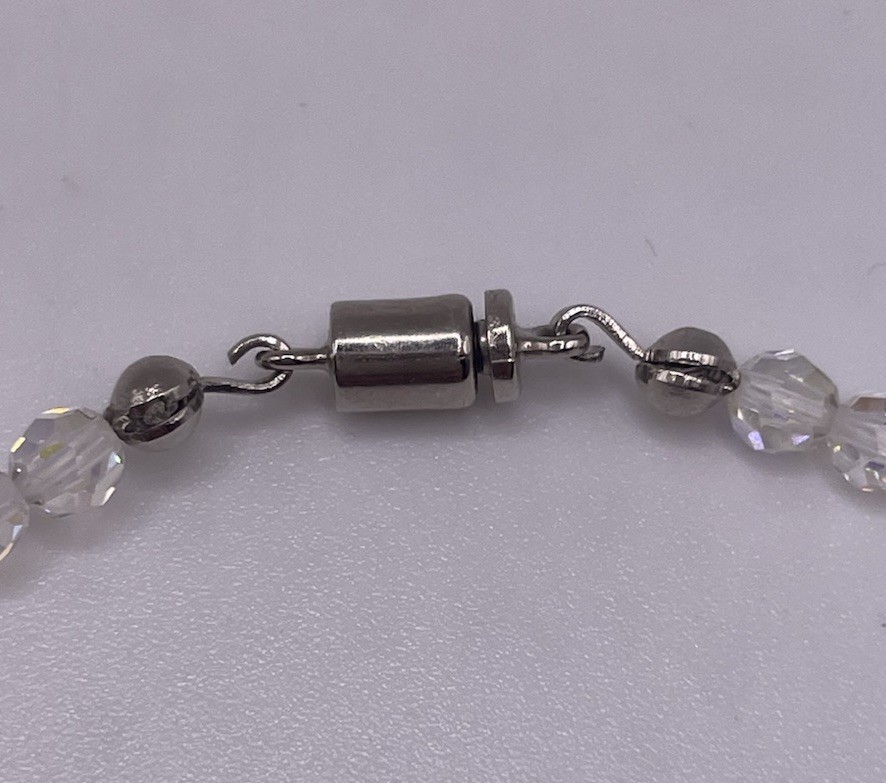 Vintage Aurora Borealis AB Faceted Crystal Glass Bead Necklace 16″ Iridescent