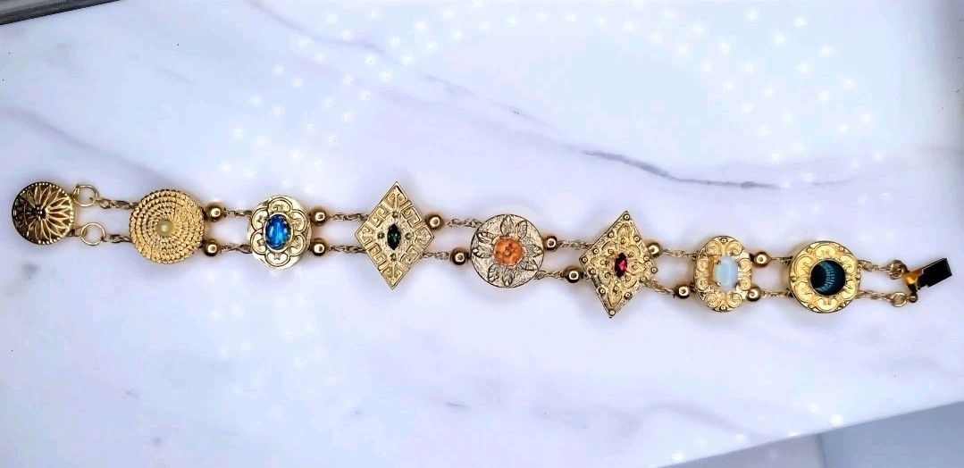 VERY RARE! Vintage Krementz Slide Bracelet 14/20 GF | 7 Decorative Slide Charms