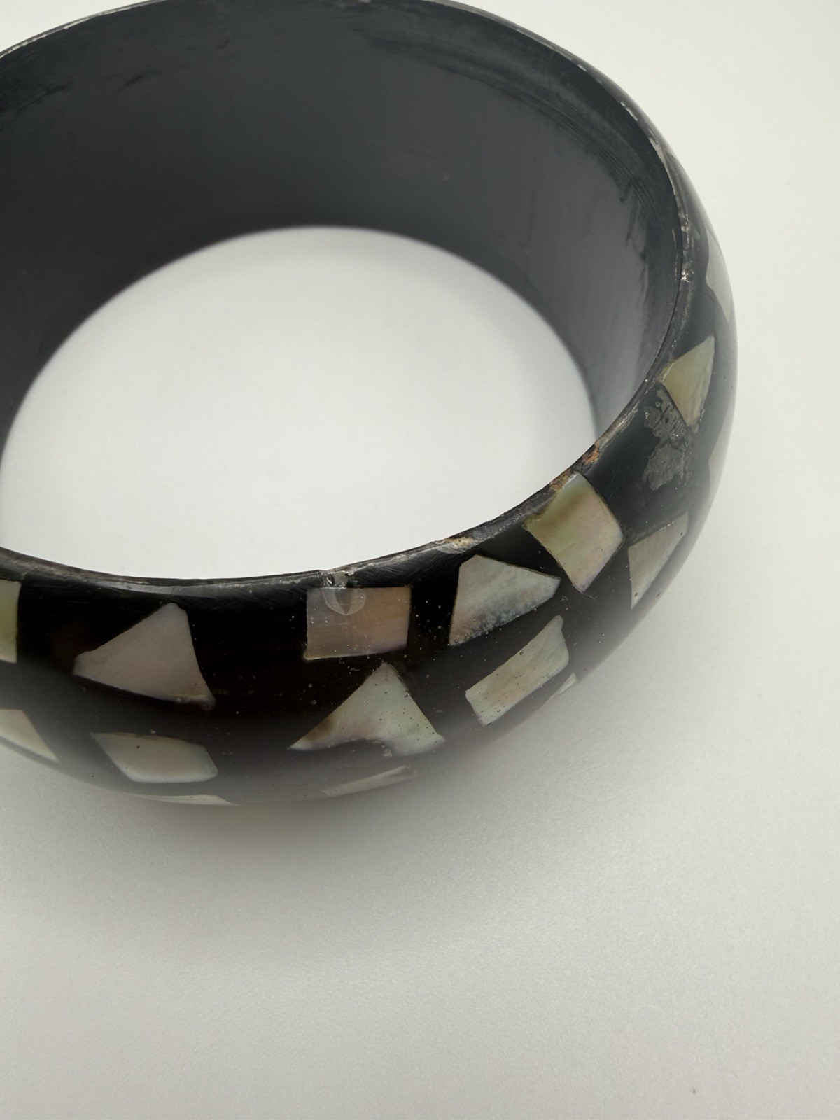 Vintage Bracelet Wood Shell Acrylic White Black Bangle