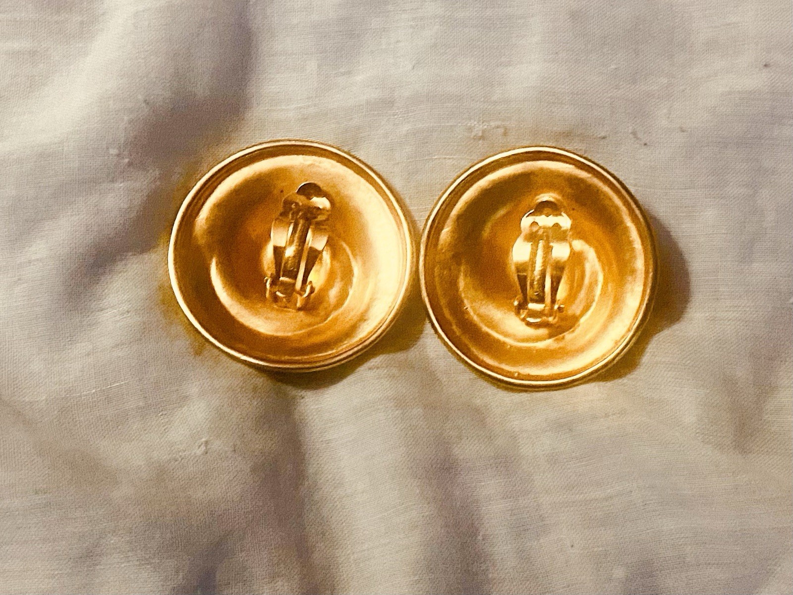 Robert Lee Morris RLM Gold Wash Spiral Clip-On Earrings Sculptural 80s ARTWEAR