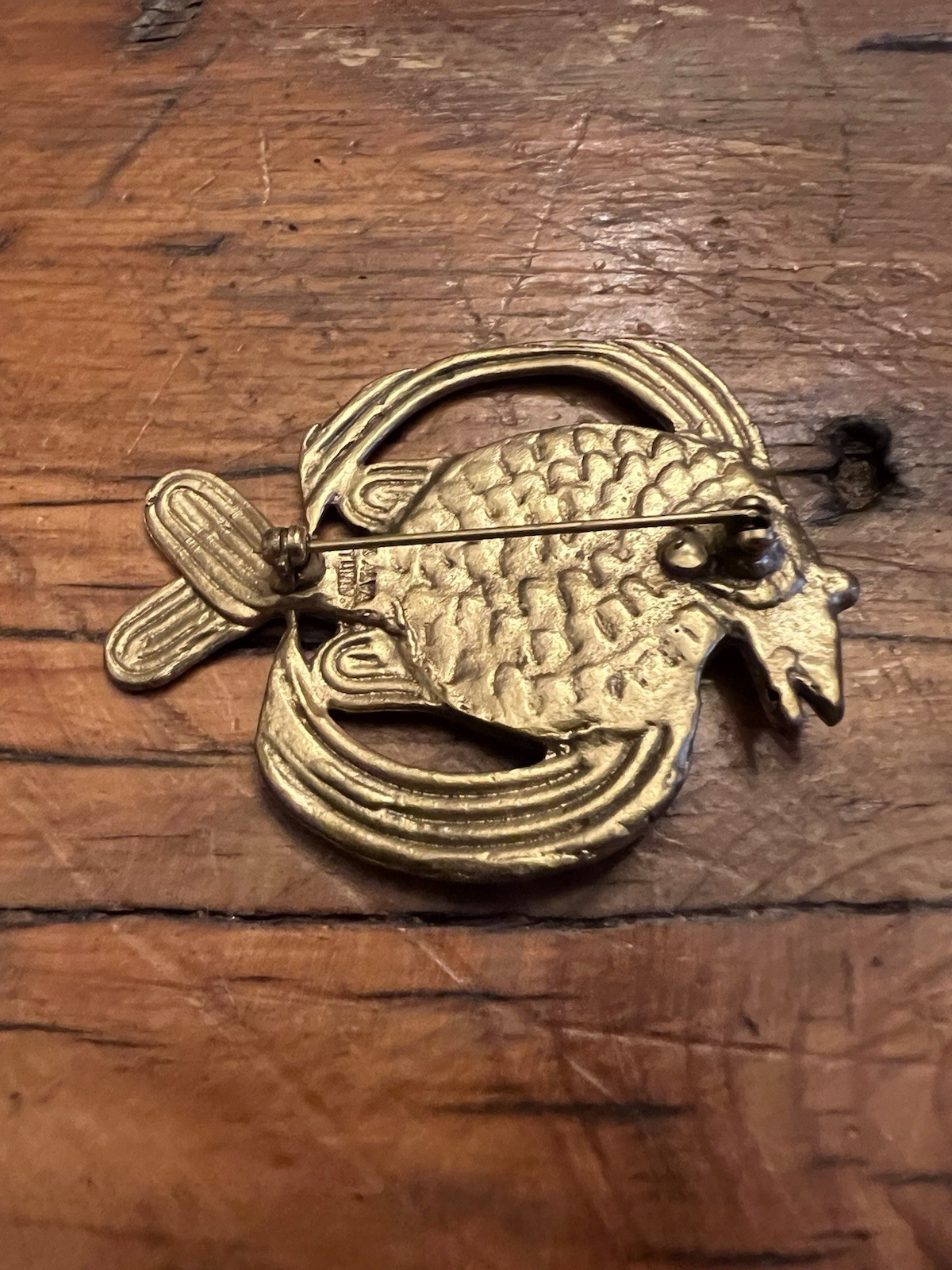 Vintage Signed Alva Studios Mayan Modernist Fish Brass Museum Replica Brooch Pin