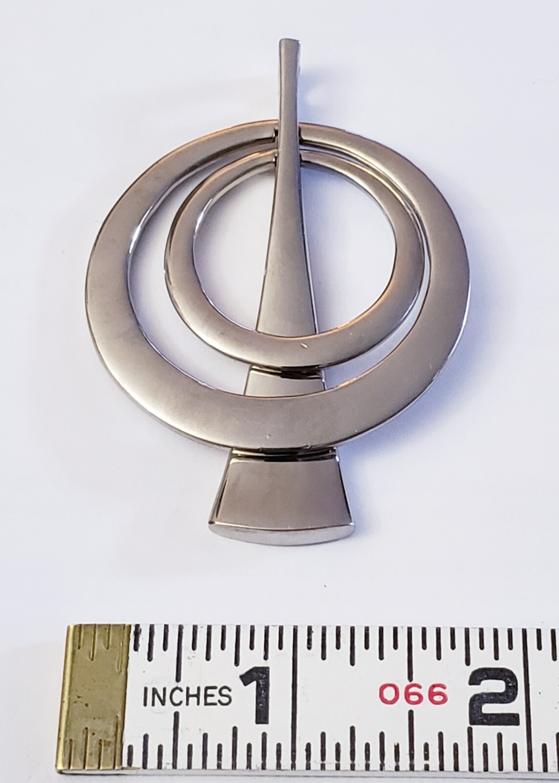 Vintage Modernist Abstract Silver Tone Moveable Large 2 1/2 Inch Pendant 32gms