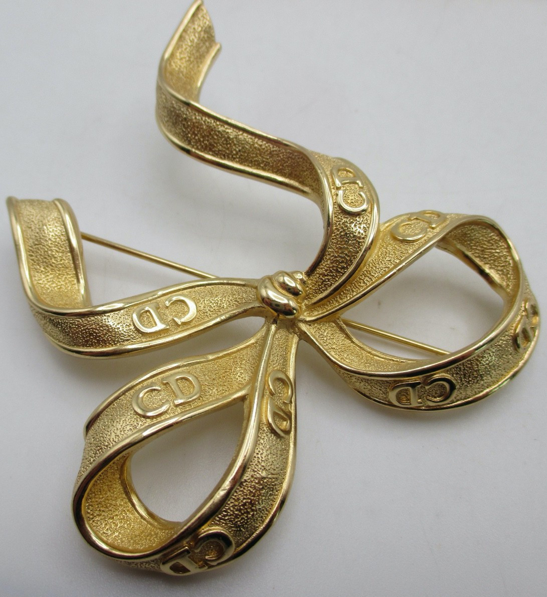 VTG 1980’s Christian Dior CD Logo Large Ribbon Brooch 3 1/4″