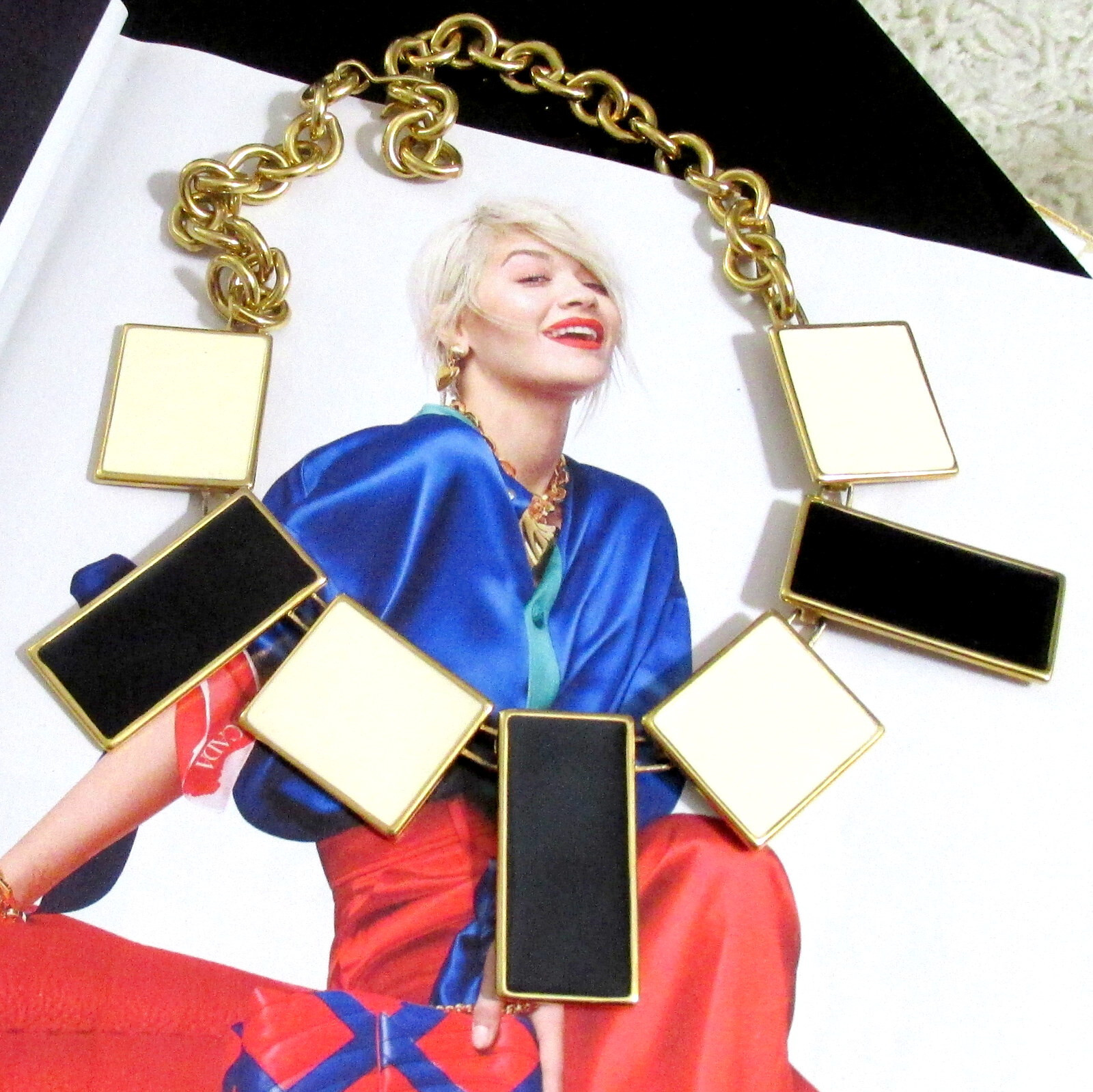 VTG DECO RUNWAY MONET OFF-WHITE/ BLACK ENAMEL MODERNIST BIB NECKLACE GEOMETRIC