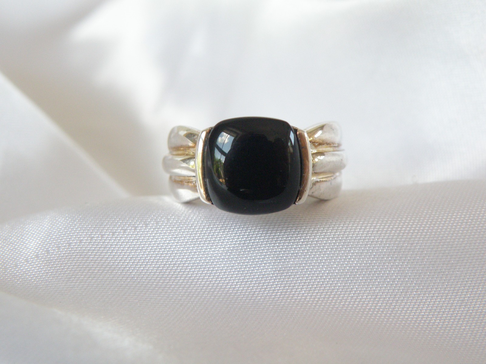 Vintage Sterling Silver 925 Black Onyx Cable Ring Size 7