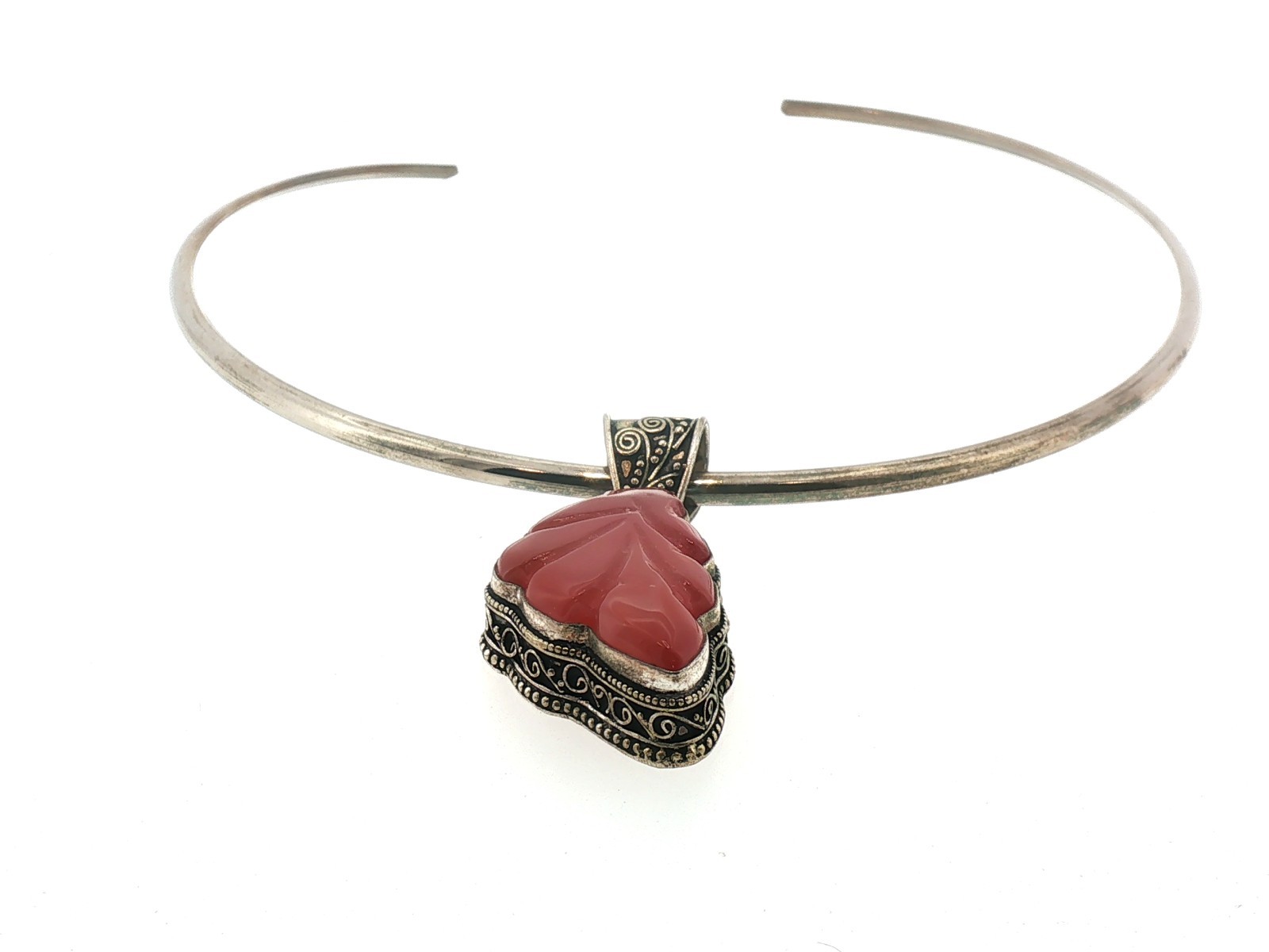 Vintage Sterling Silver Necklace Carved Carnelian Leaf Pendant Ornate Bail