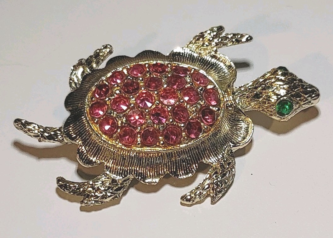 Vintage Gold Tone Pink and Green Crystal Sea Turtle Brooch – Pin