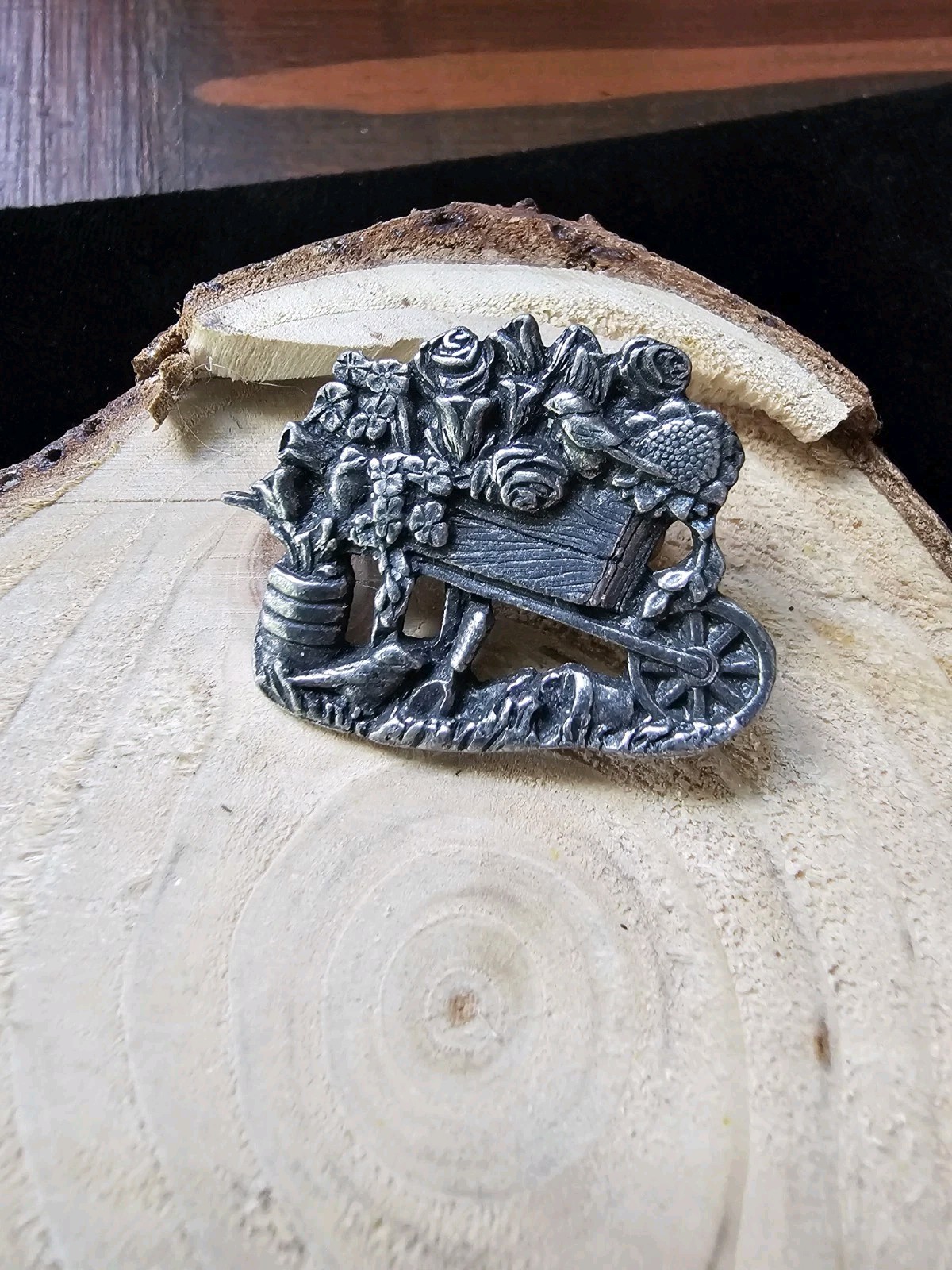 Birds & Blooms 2001 Limited Ed Wheelbarrow Flowers Rose Signed Pewter Brooch