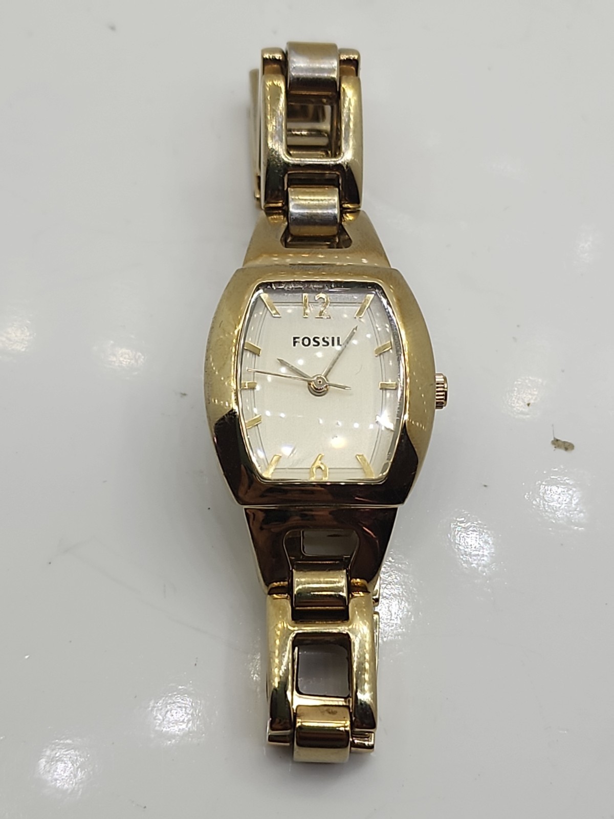 FOSSIL Gold Tone Bracelet Style Ladies Wrist Watch NEW BATTERY
