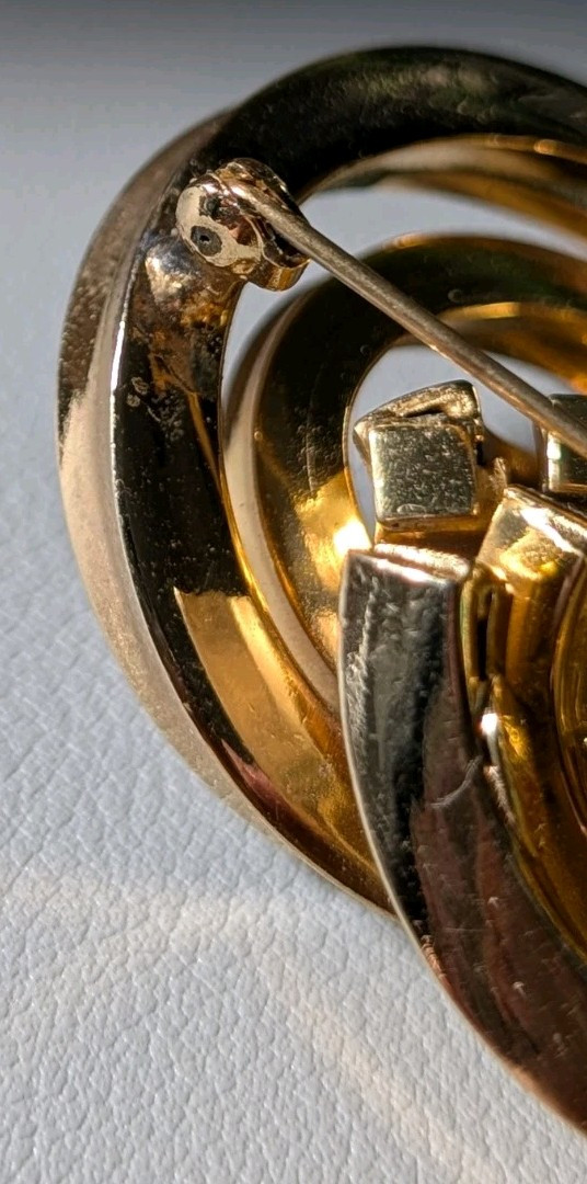 Vintage Grosse Germany Gold Plated Interlocking Infinity Love Knot 1971 Brooch