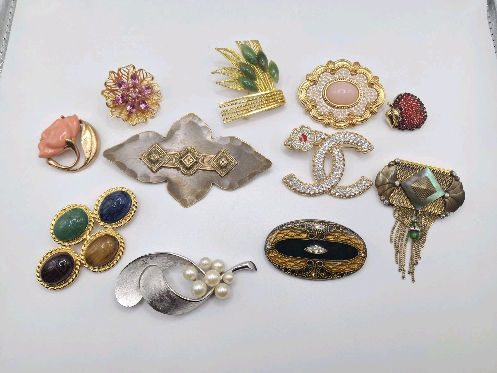 Vitage Brooches Pins Signed Monet Avon Trifari W Stones Lot