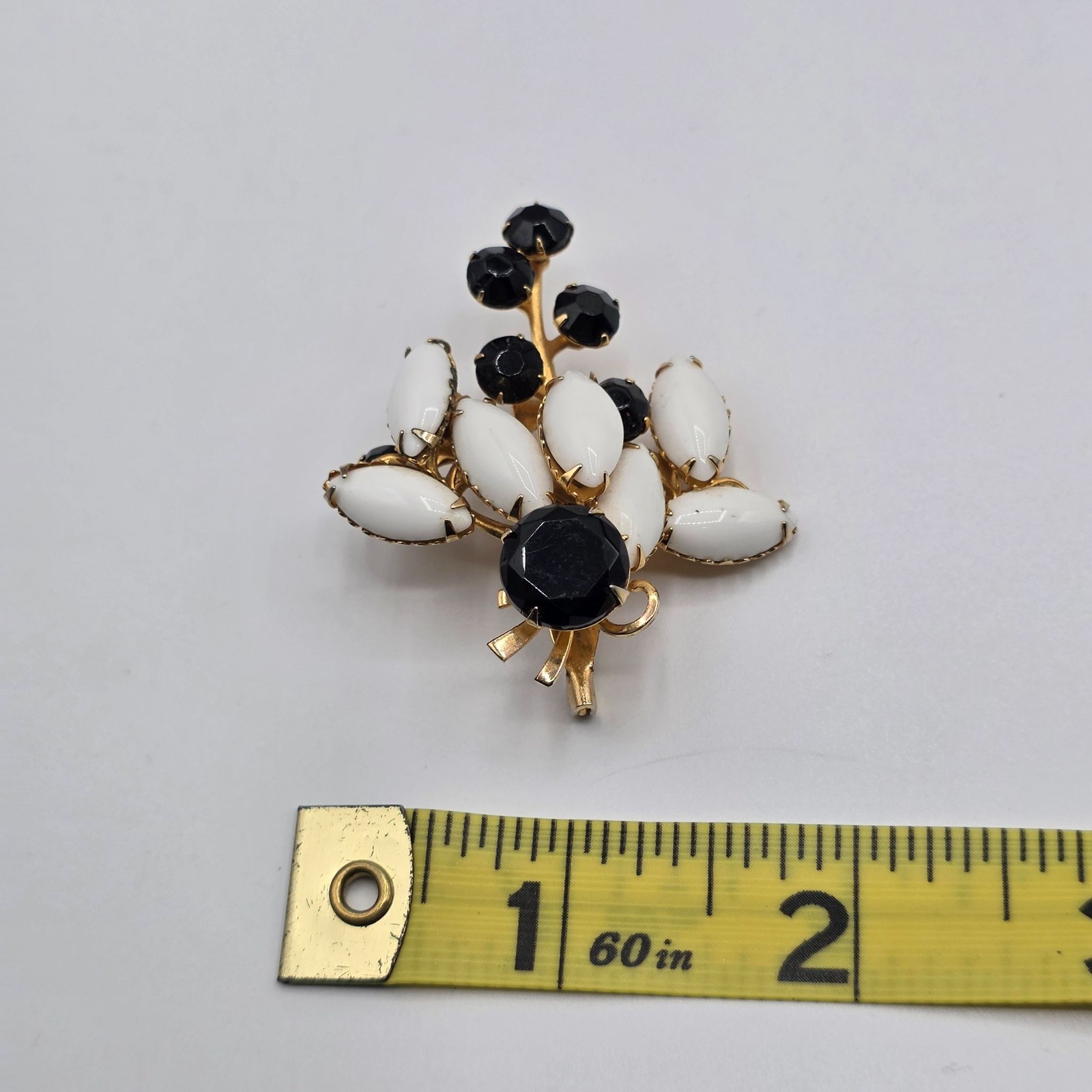 Vintage Art Deco Brooch White Black Stone Gold Tone Floral Bouquet Pin Jewelry