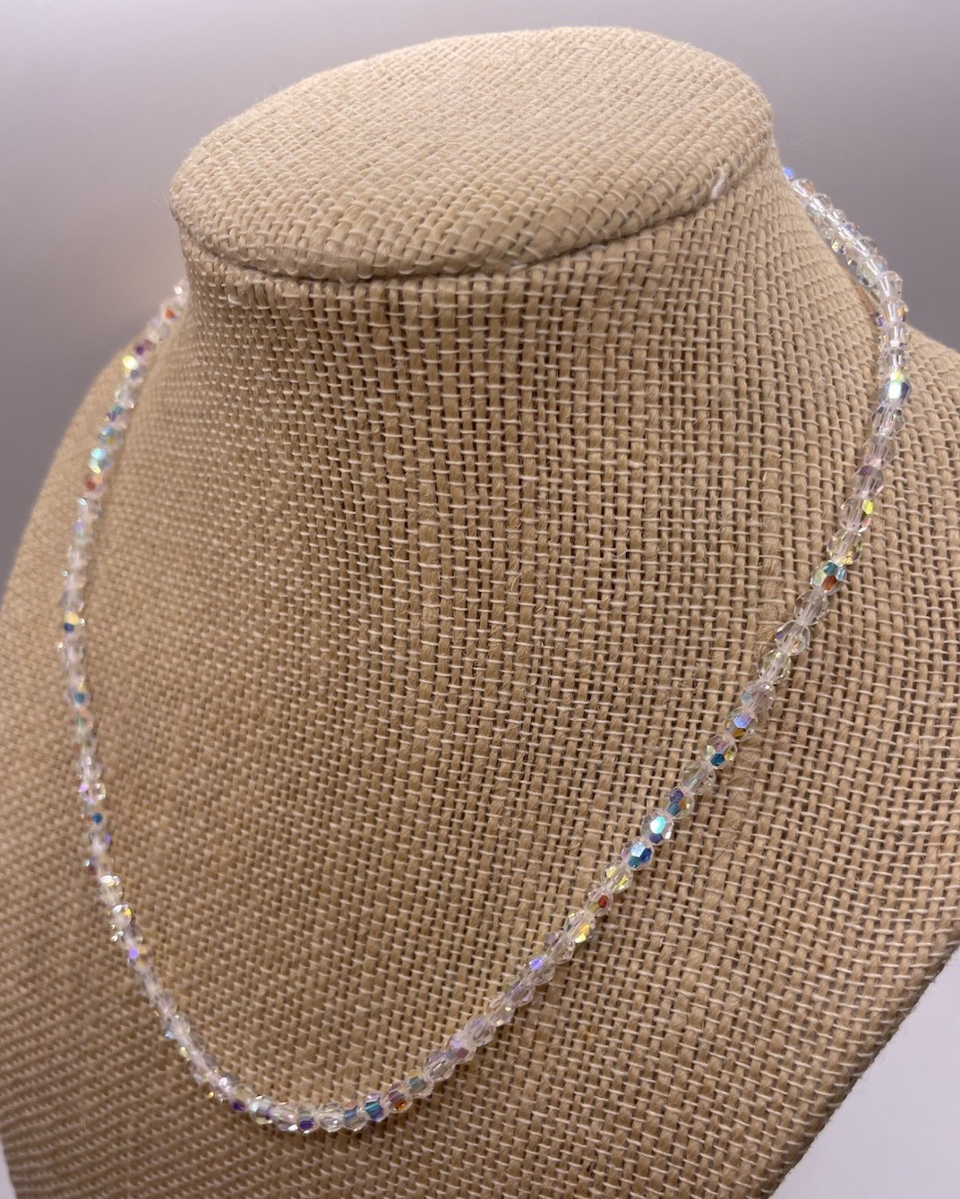 Vintage Aurora Borealis AB Faceted Crystal Glass Bead Necklace 16″ Iridescent