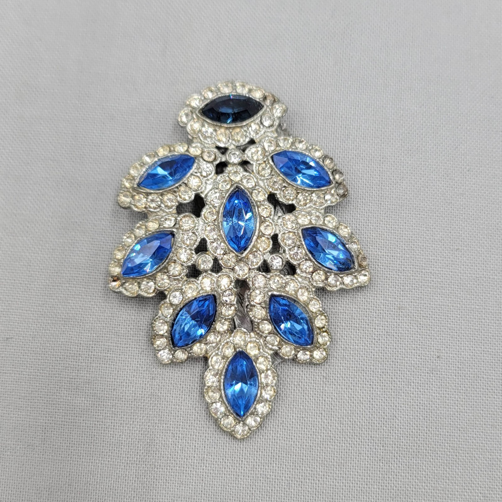 Vintage Blue Rhinestone Dress Clip Silver tone 2.25″