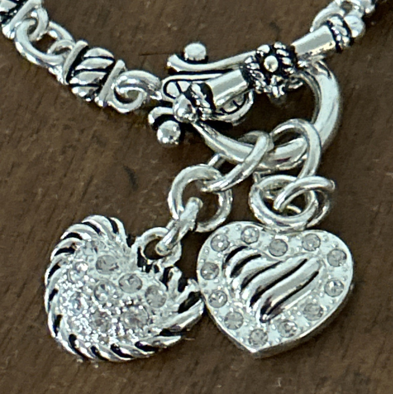 Premier Designs VTG Silver Tone Toggle Closure Heart Charm 16” Necklace EUC!