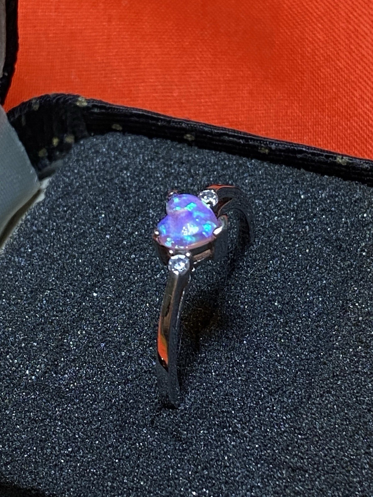 Sterling silver 925 Beautiful Heart design Purple blue color Opal Ring S/10.75