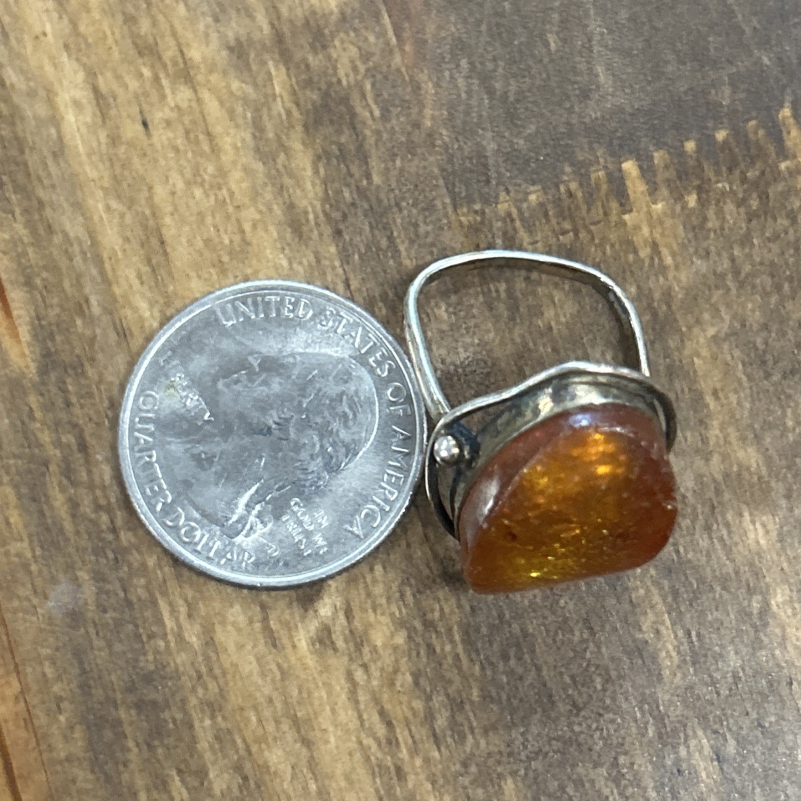 Antique 9 Karat Gold Amber Ring Size 6.25 3.95 Grams