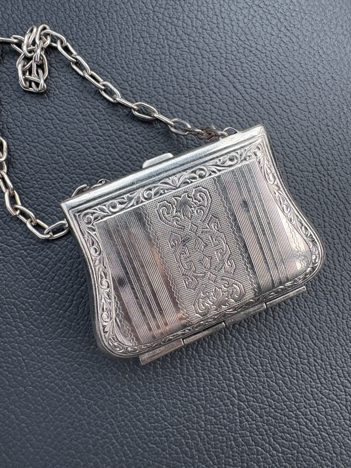 Vintage Engraved Pink Dance Coin Purse Wristlet with Chain – Tested Silver