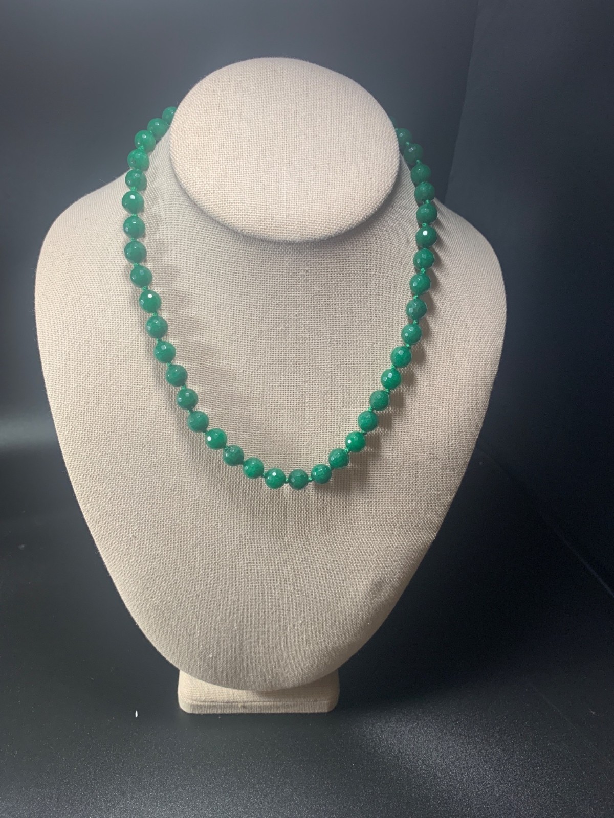 Green Agate Beaded Necklace With Faceted Round Beads & Vintage-Style Clasp