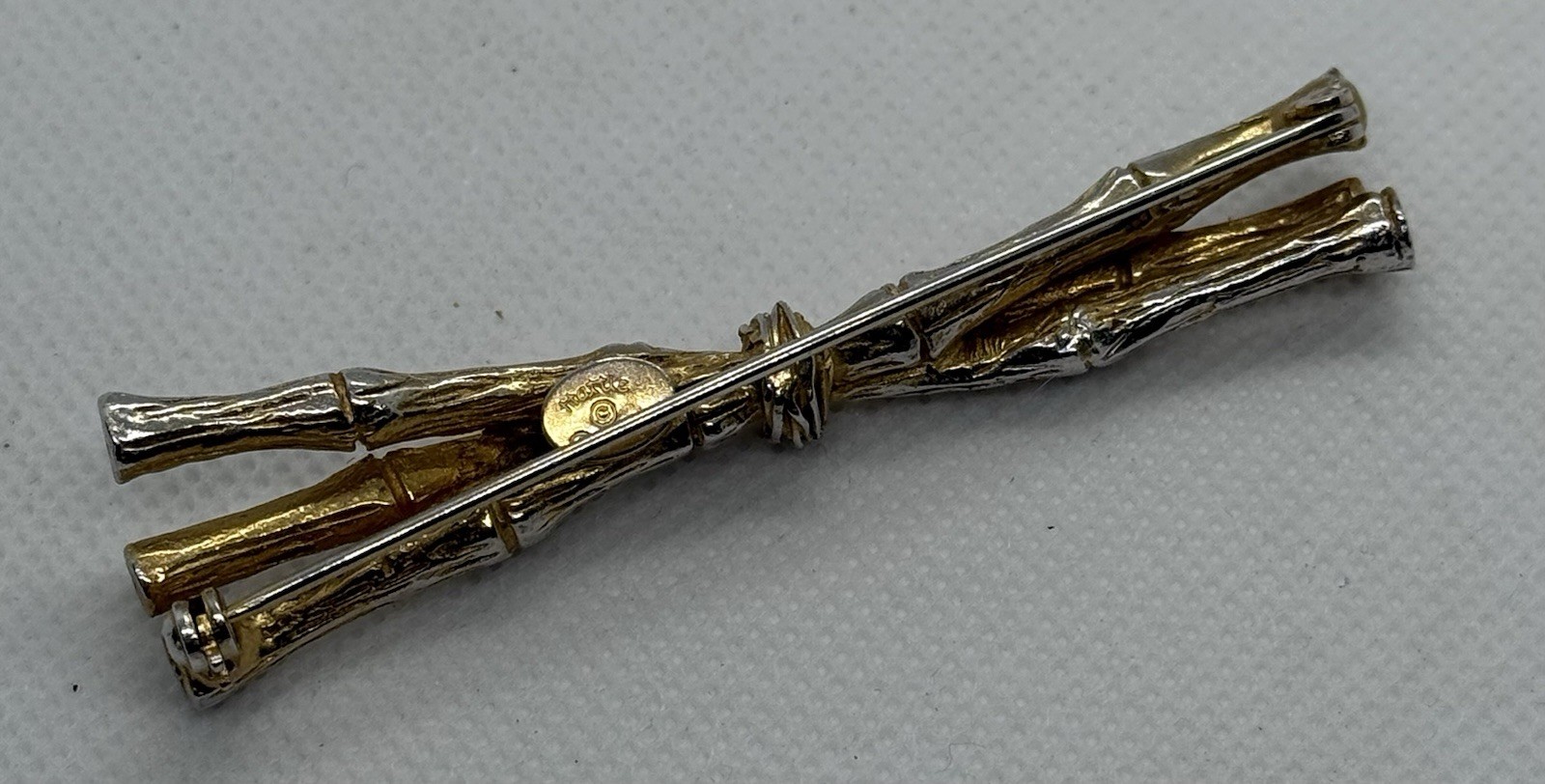 Vintage Signed Hattie Carnegie Gold & Silver Tone Metal Bamboo Bundle Brooch 3”
