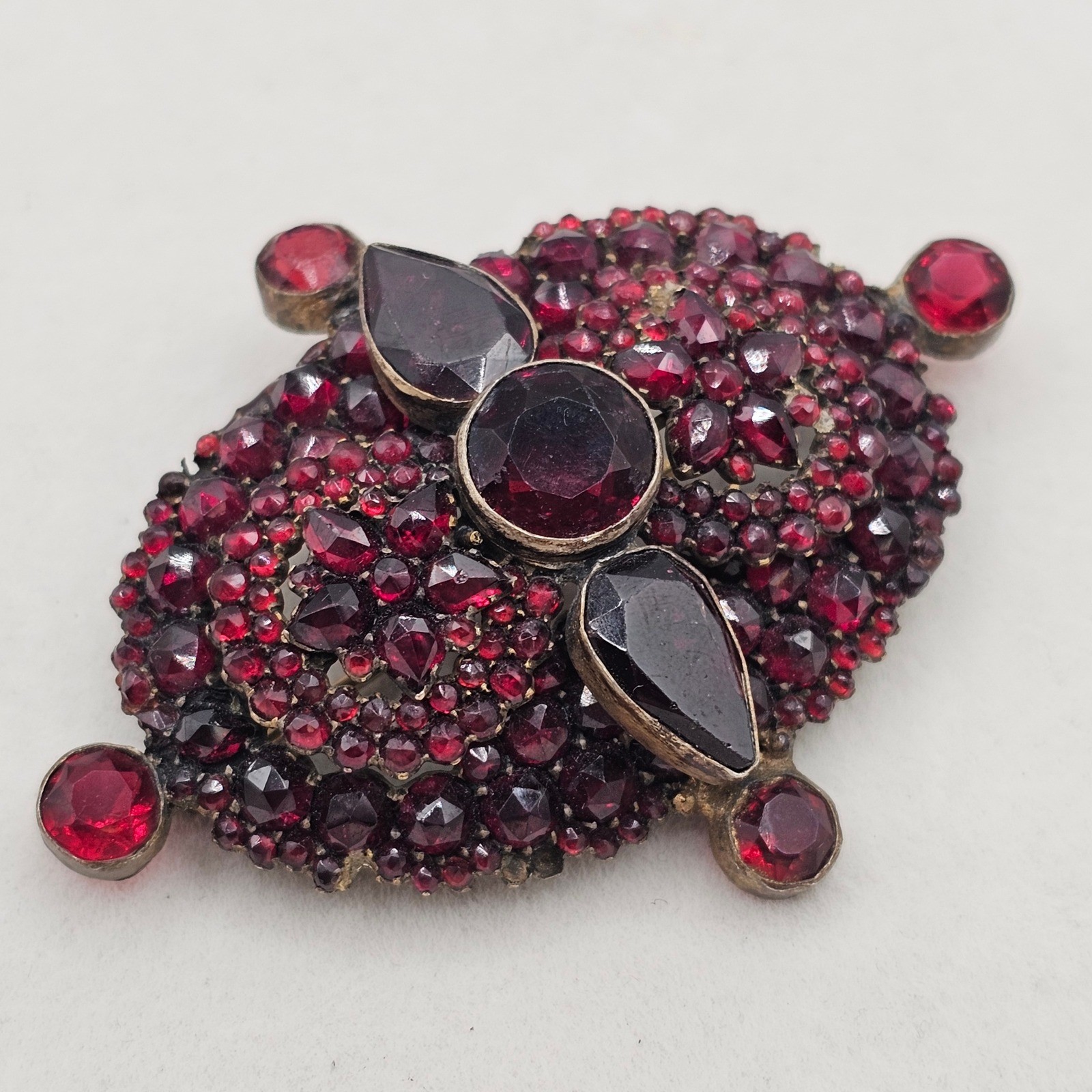 Vtg Bohemian Czech Garnet Brooch Deep Red Victorian Style Floral Cluster 2.5″