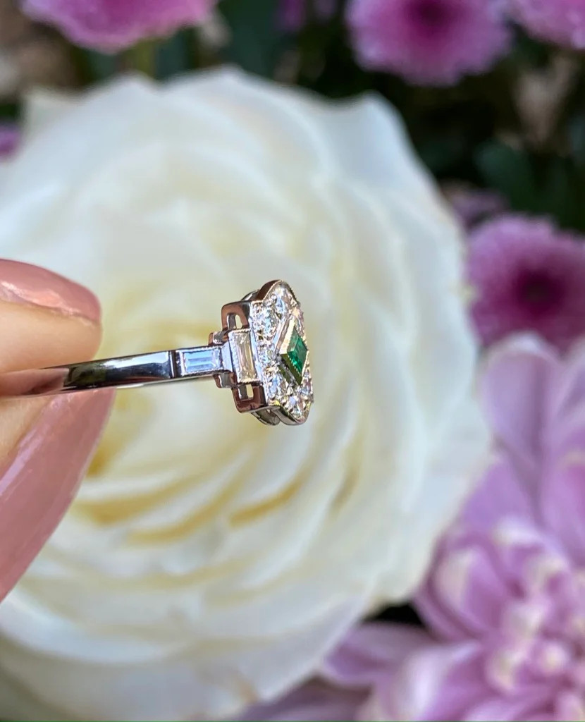 Art Deco 1/2CTW Green Princess Cut Simulated Diamond Wedding Ring In 925 Silver