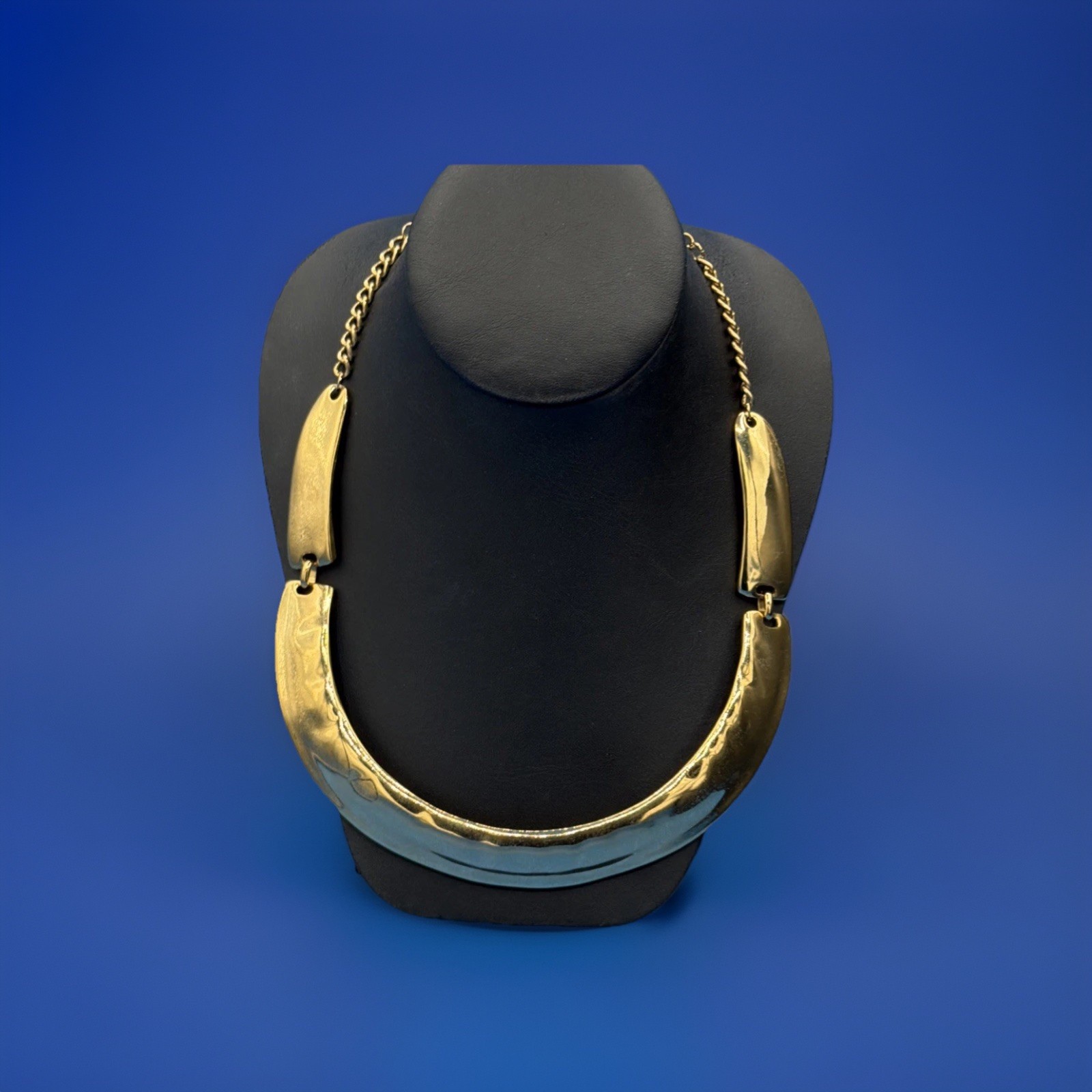 Vintage P&Y Brushed Gold‑Tone U‑Shaped Choker Necklace • Chic Retro Modernist