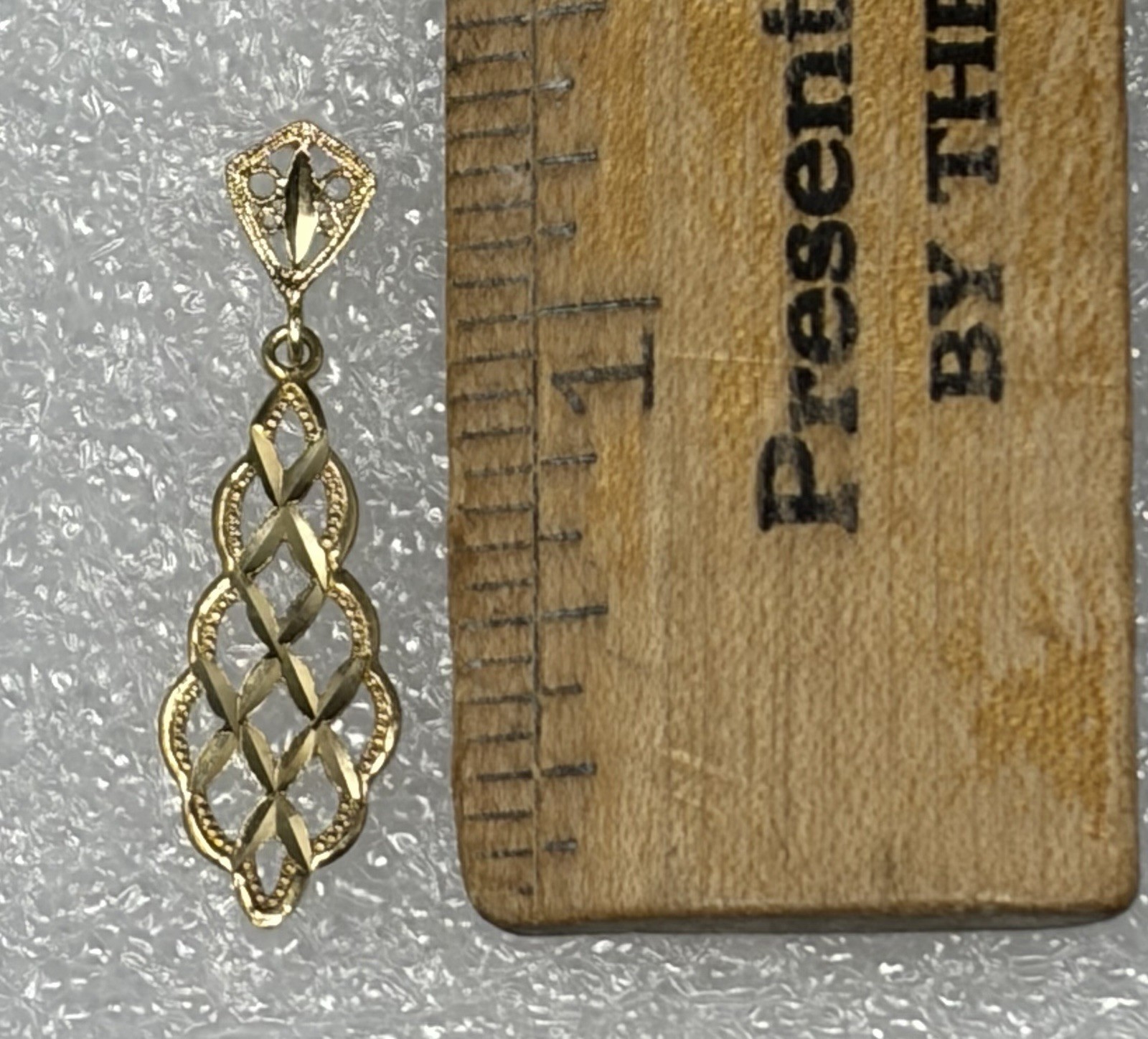 Vintage 14K Gold Filigree Dangle Earrings Pierced Lightweight Estate