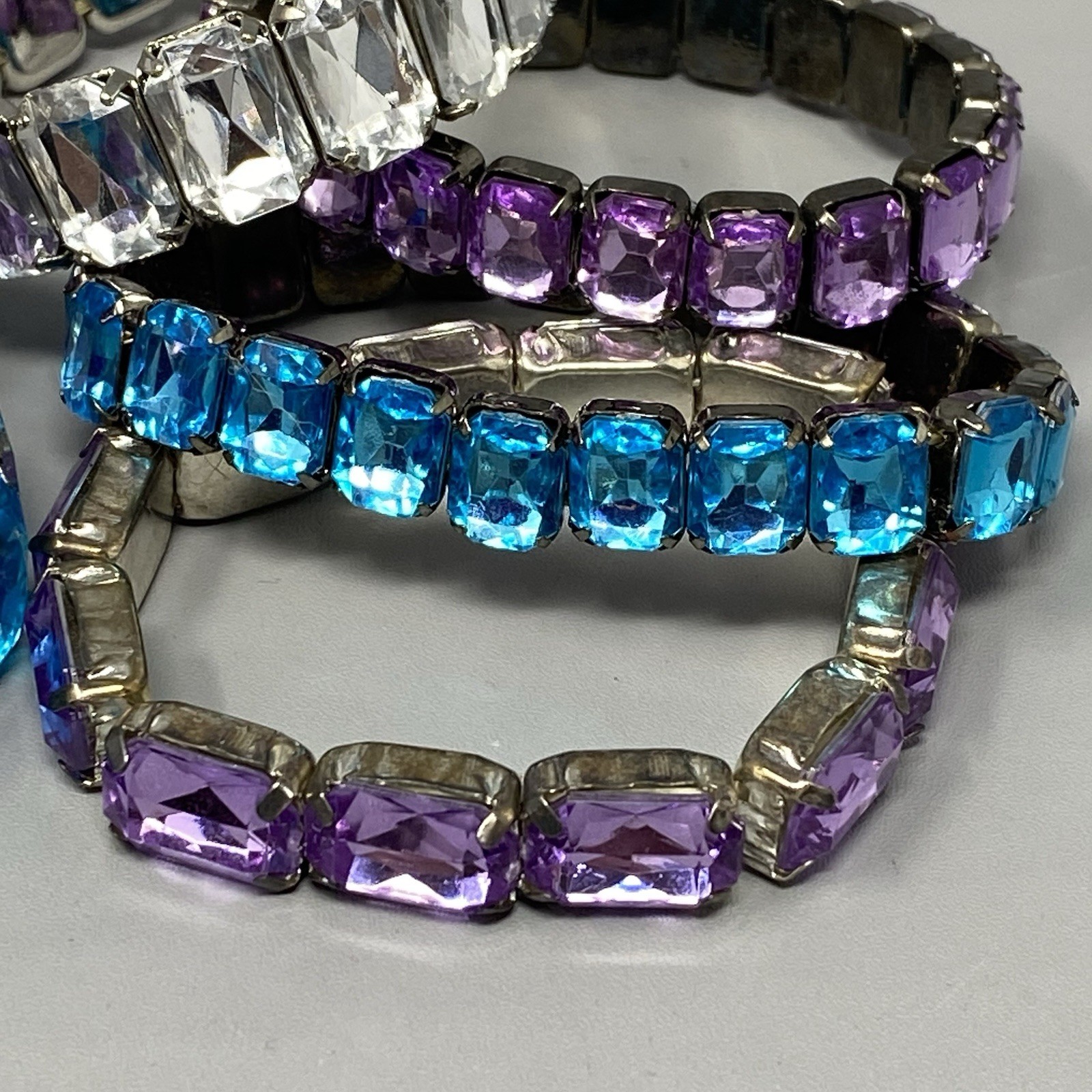 Rhinestone Stretch Bracelet Lot of 6 Blue Purple Clear Acrylic Silver Gold Tone