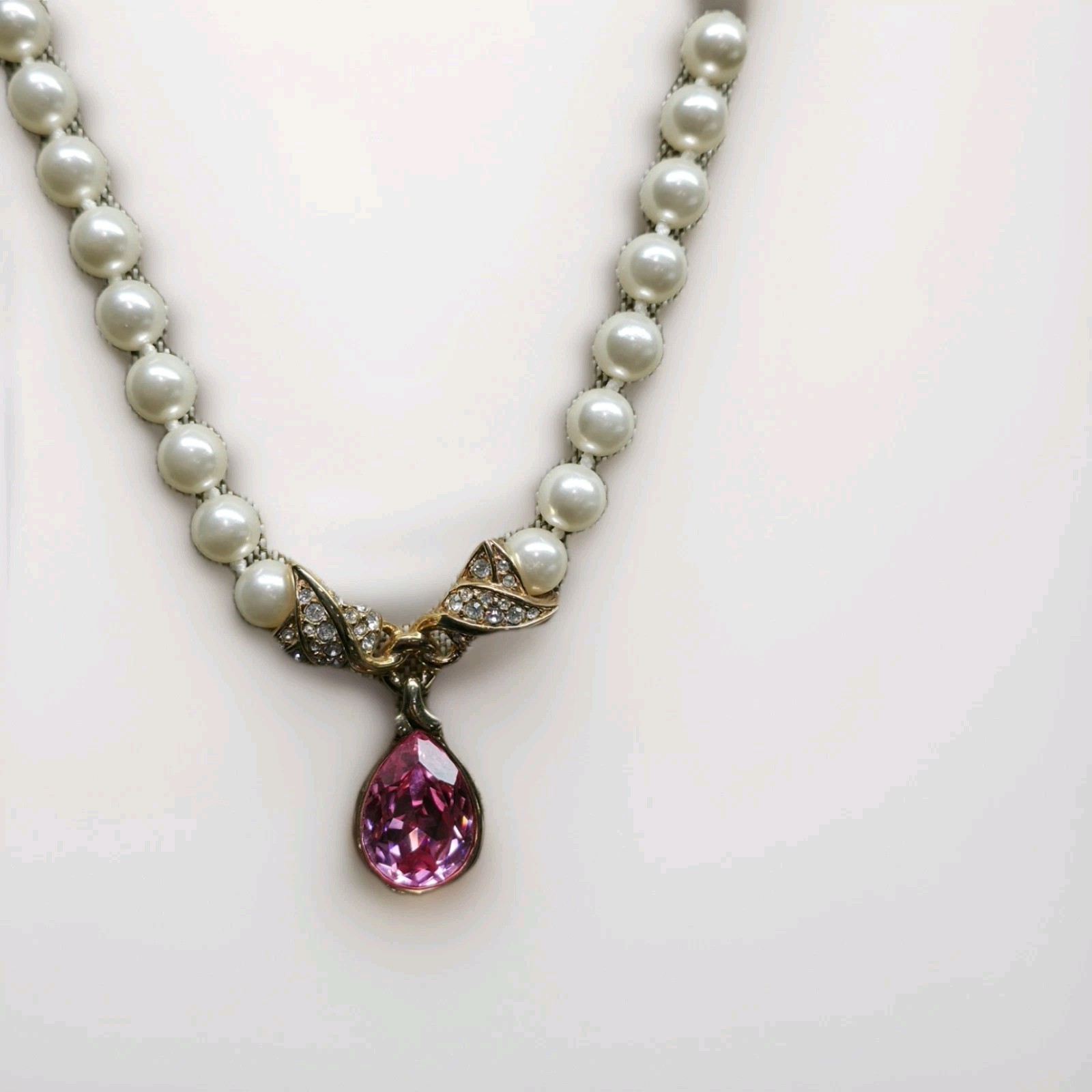 Vintage Swarovski Jeweler’s Collection Stunning Pearl & Crystal Drop Necklace