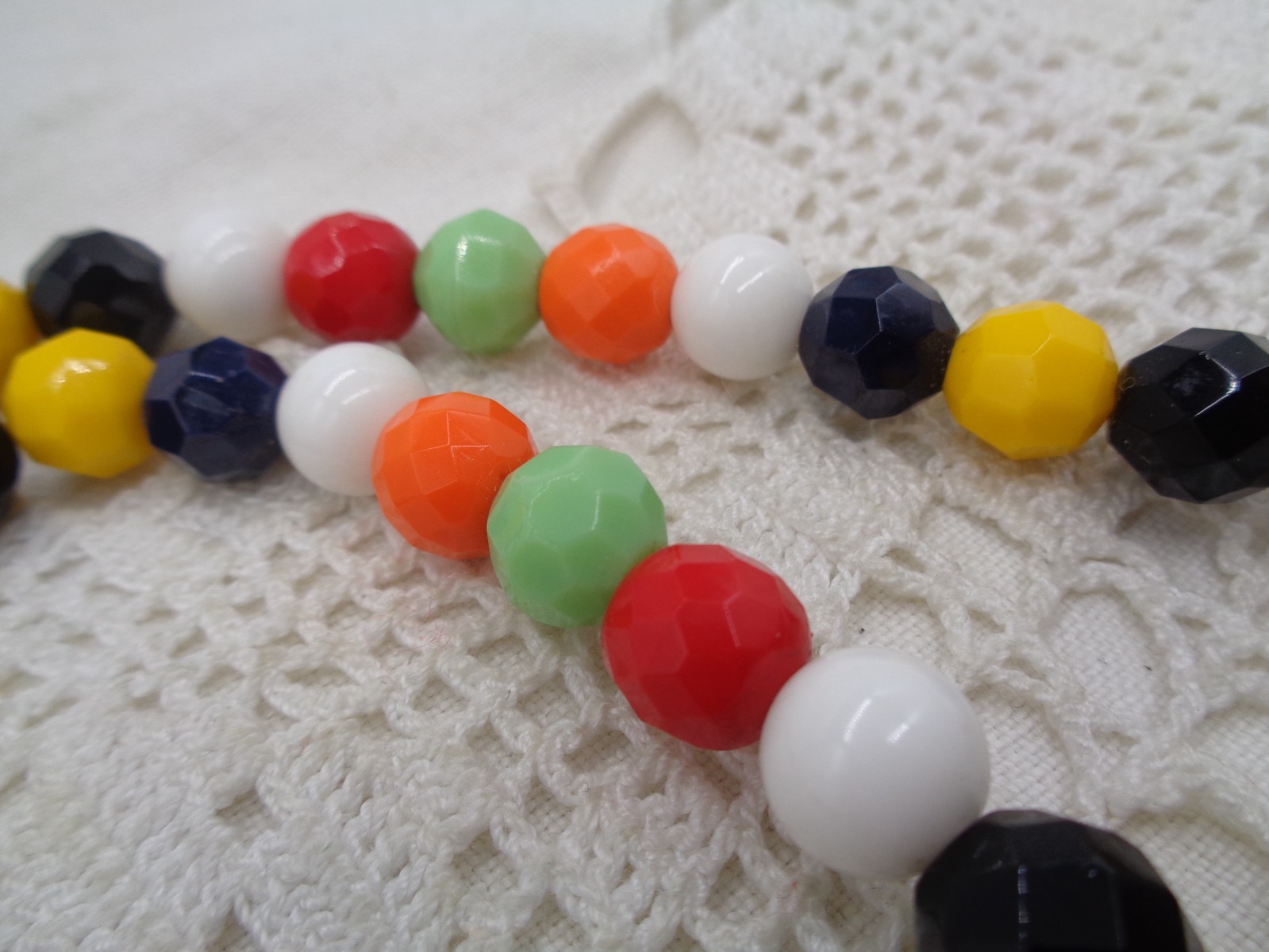 Vintage MULTICOLOR Fire Polished CZECH GLASS Faceted Opaque BEAD NECKLACE