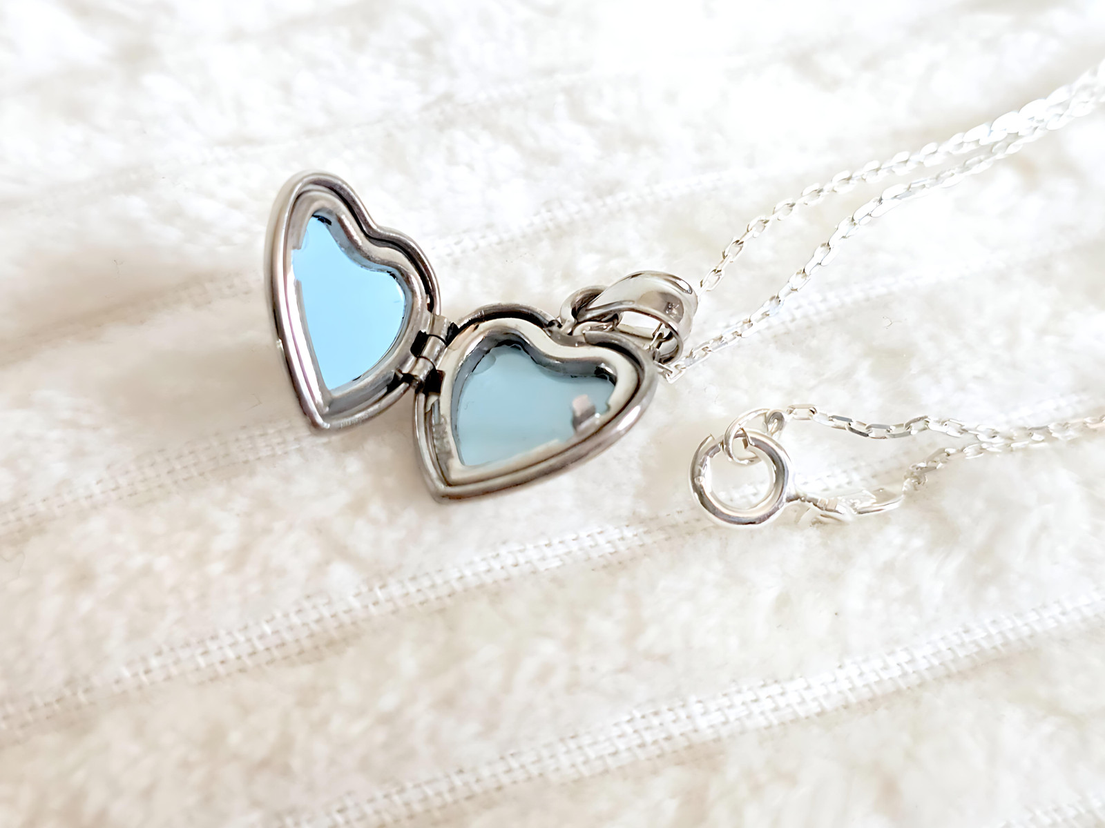 925 Sterling Silver Tiny Dainty 1/2 inch Diamond Heart Locket Pendant Necklace