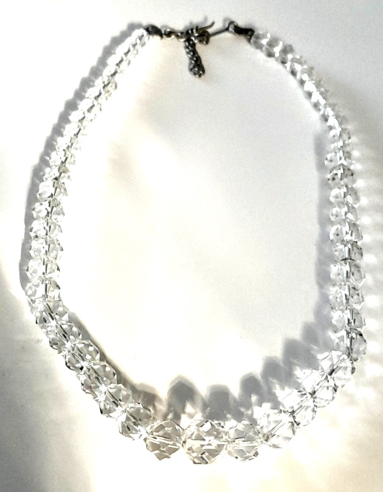 Vintage 1950’s Stunning AB Aurora Borealis Single Strand 15-17″ Choker Necklace