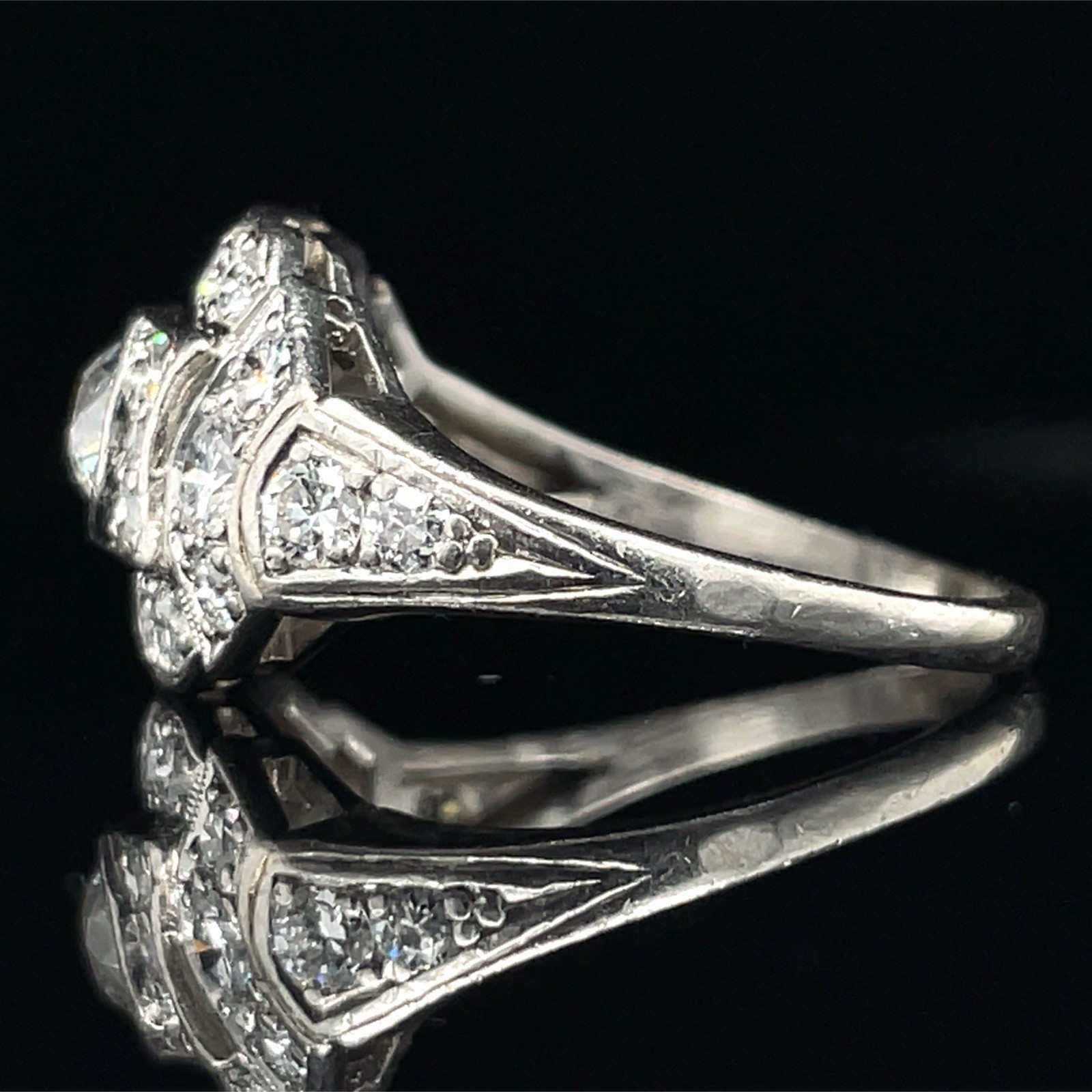 Art Deco Old European Cut Diamond Ring Set In Platinum