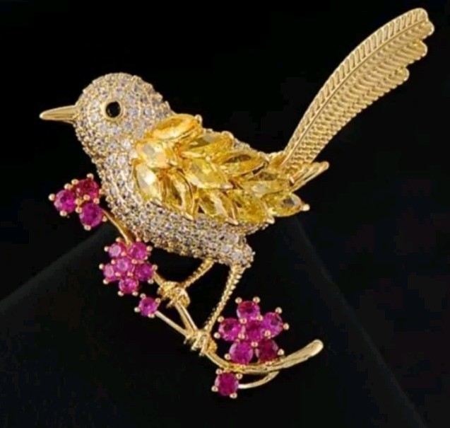Gorgeous Rhinestone Bird Brooch Gold Plated