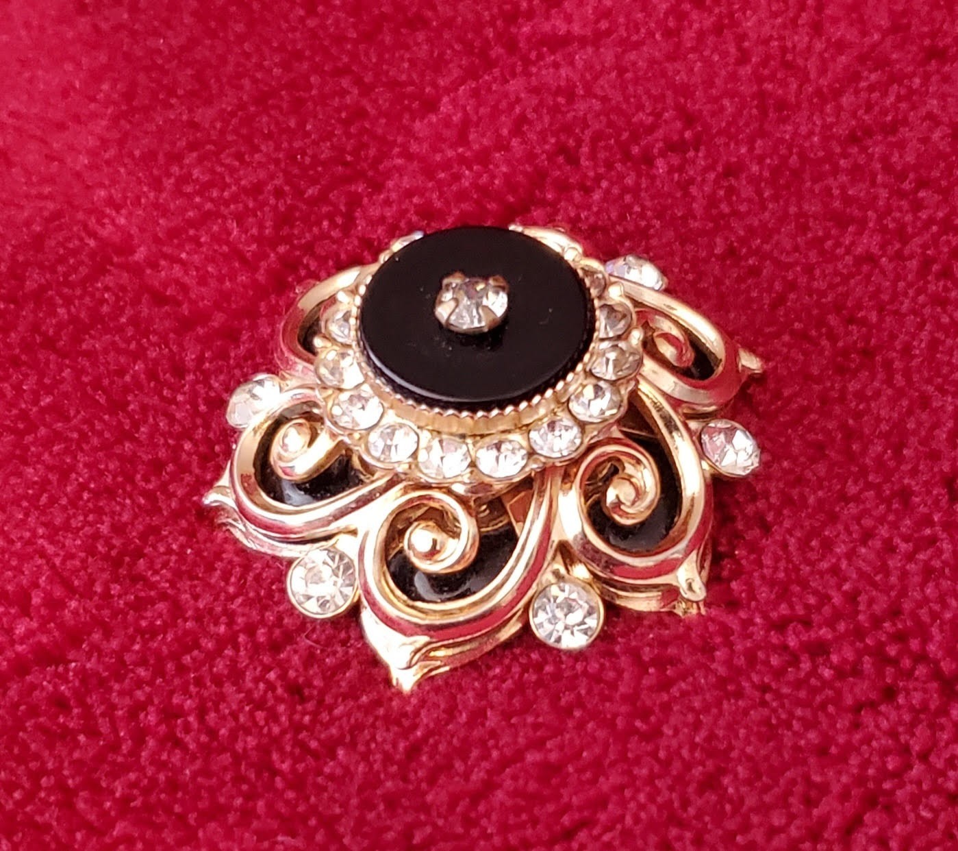 VINTAGE BLACK ONYX BROOCH WITH FAUX DIAMONDS-TIMELESS PIECE!!