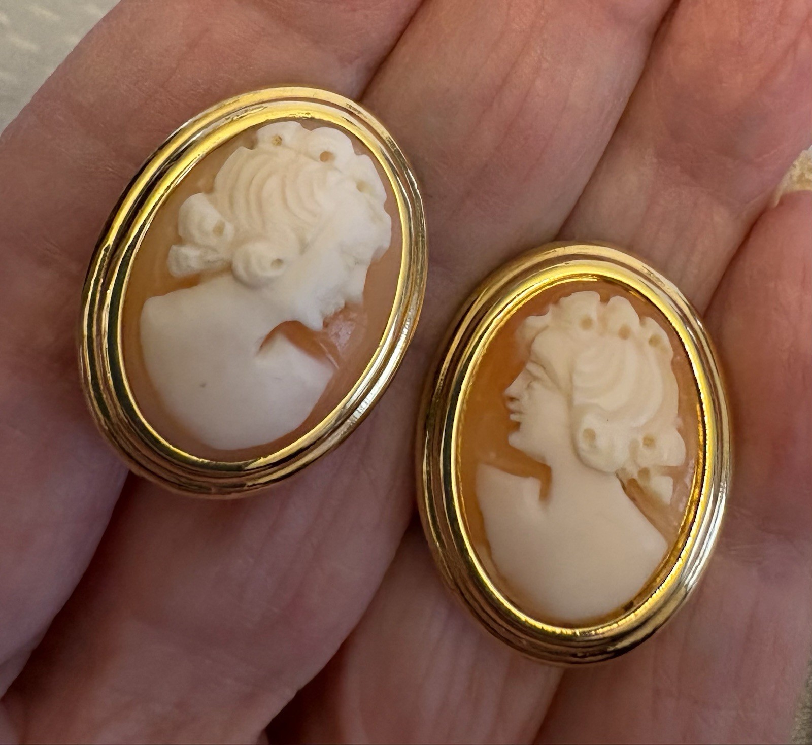 Vintage Cameo Clip On Earrings Hand Carved Shell Goldplated Left/Right Sisters