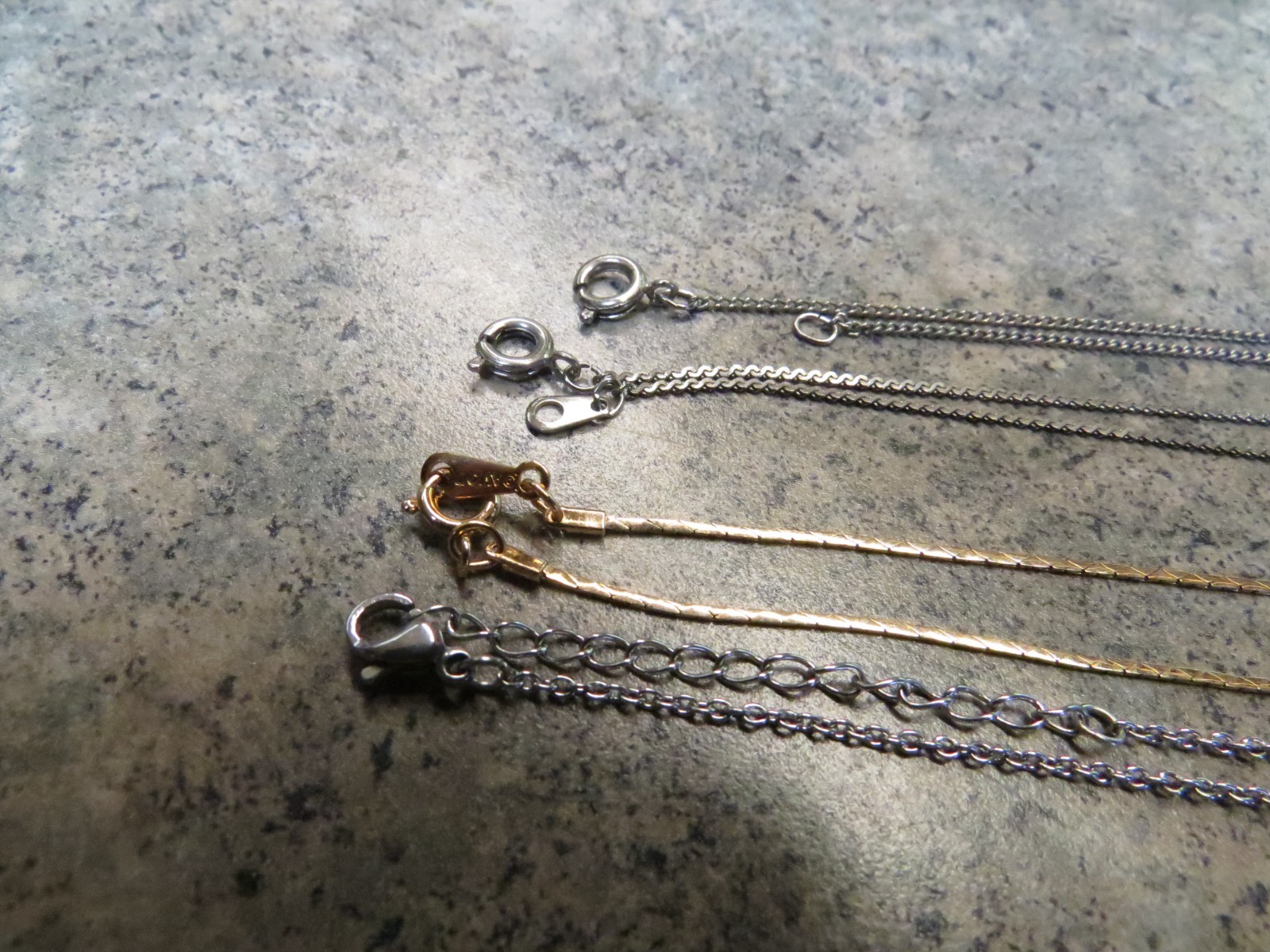 Vintage Avon Necklace Lot Of 4 Chains Gold/Silver Tone 16” 17” 18” 20″