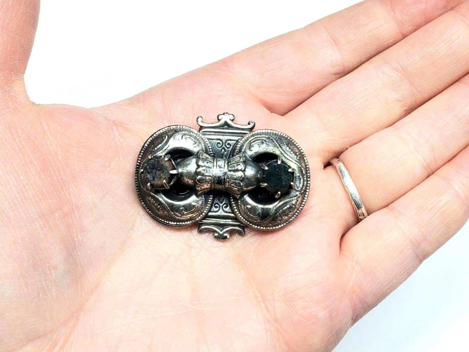 Vintage Filigree Agate Bloodstone Silver Plated Etruscan or Celtic Brooch Pin