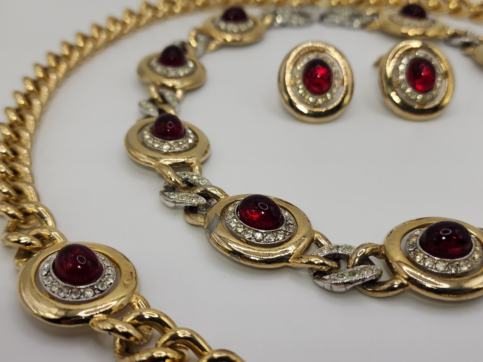 VINTAGE KENNETH LANE RARE 3 PIECE NECKLACE & EARRING SET GOLD RED CABOCHON