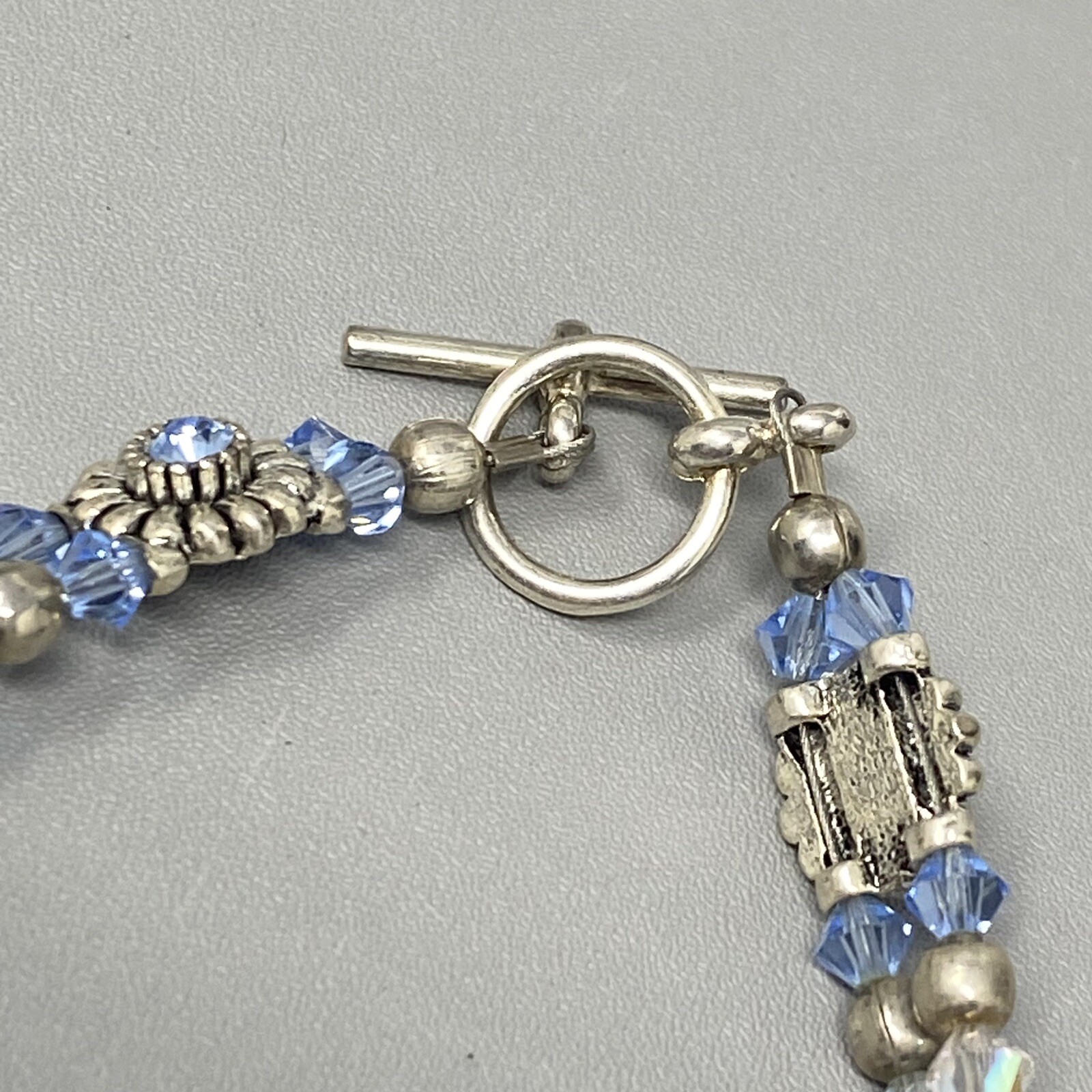 Flower Bracelet Silver Tone Metal Links Blue Glass Rhinestones Bicone Beads 7″