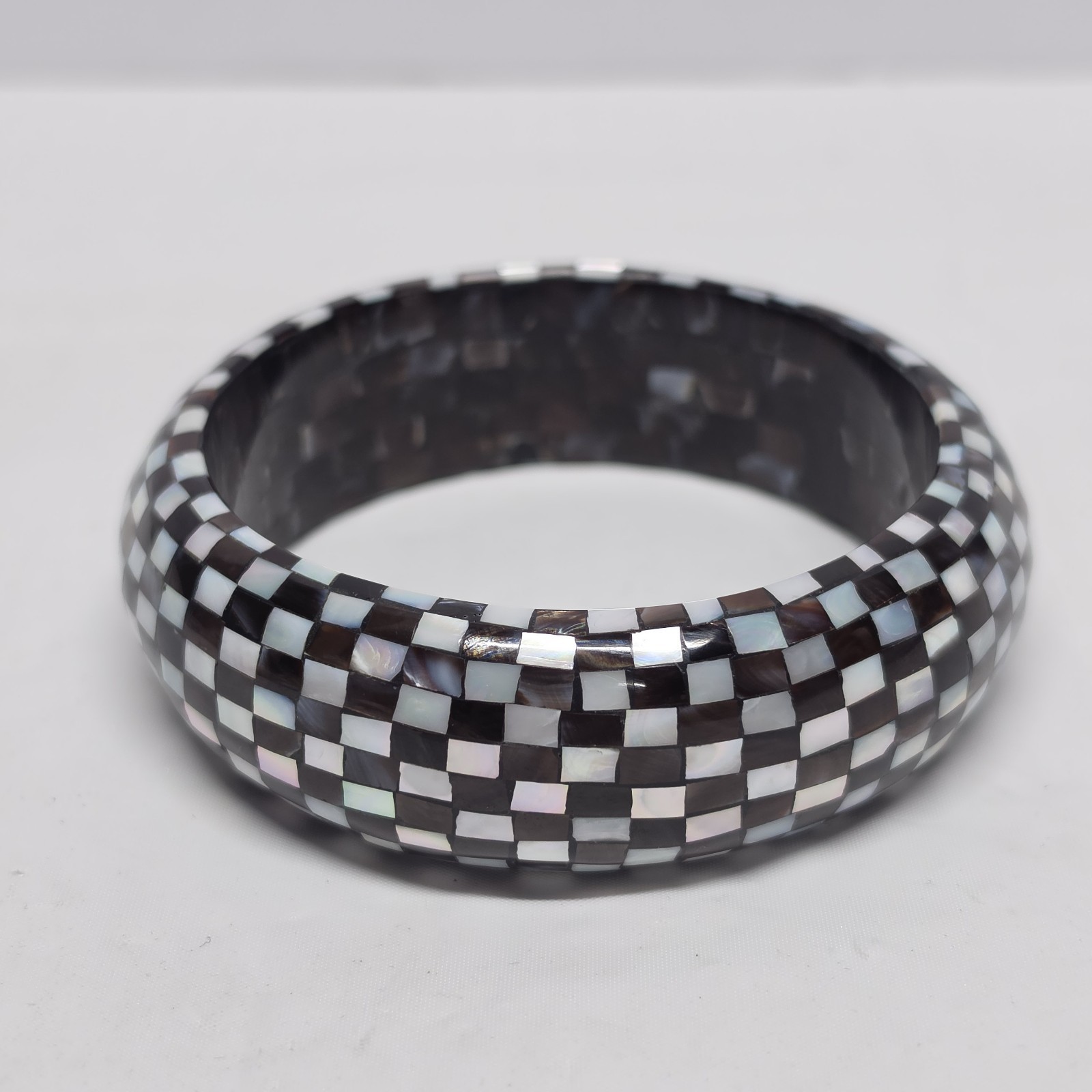 Vintage Mother of pearl Checkered Mosaic Marquetry Bangle Bracelet White & Brown