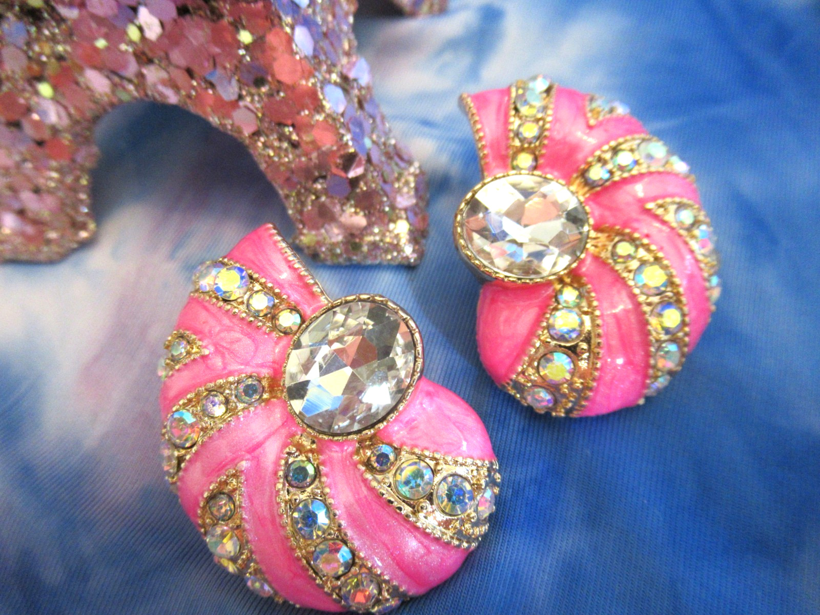 Nautilus Shell Pierced Earrings Pink Seashell Glass AB Crystal Stud Earrings NW